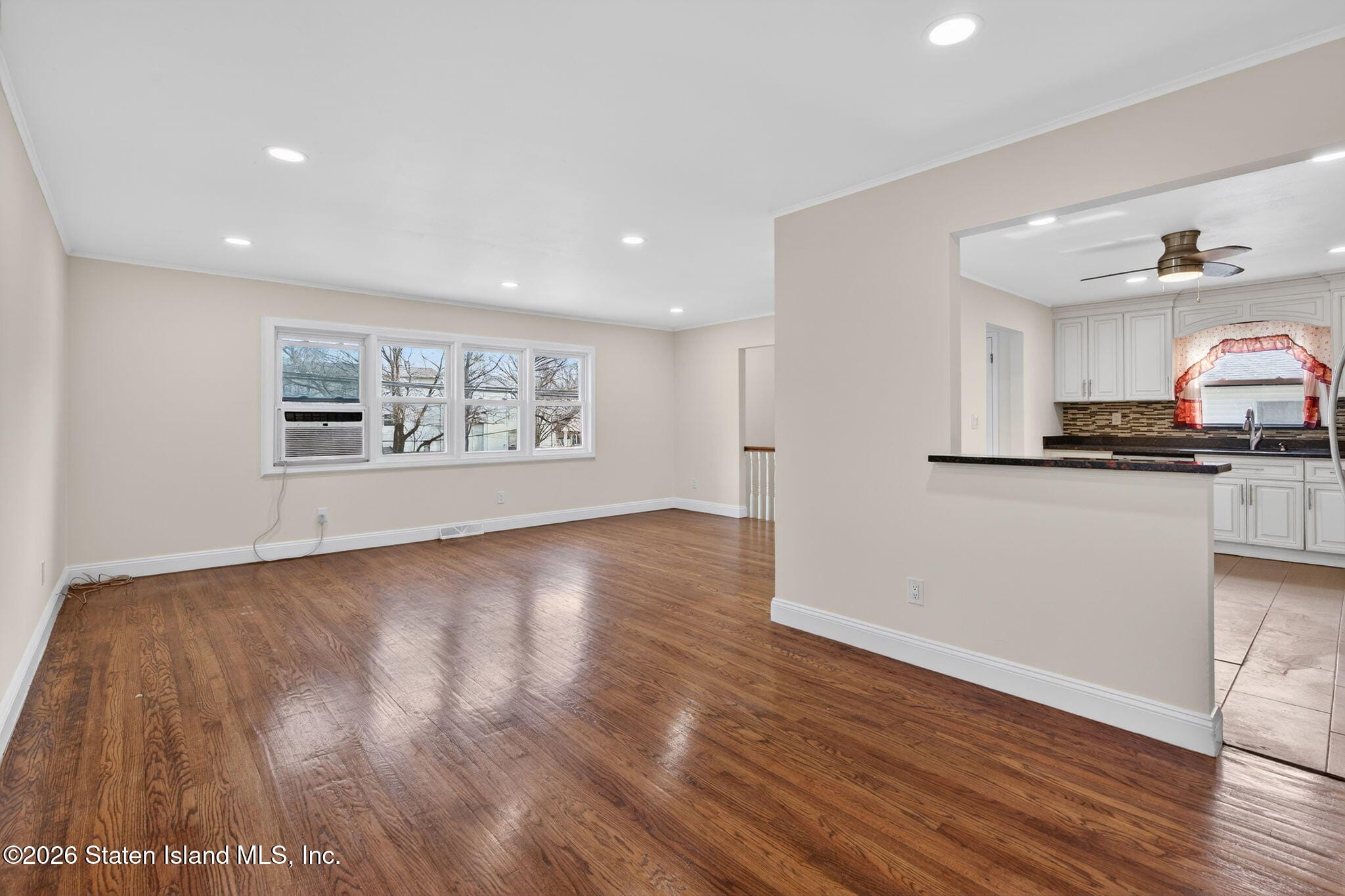 3542 Richmond Avenue Image 5