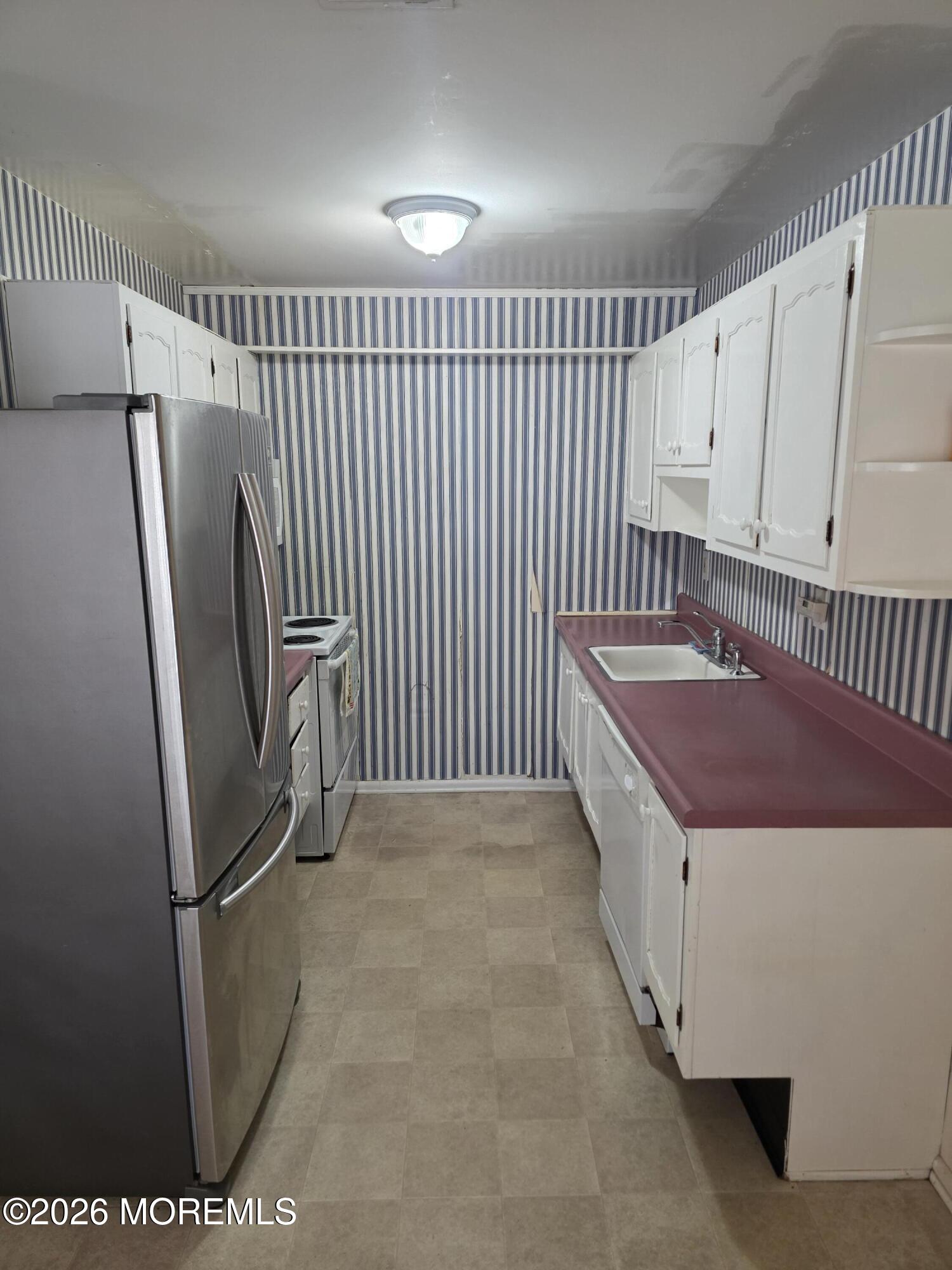 316 Coventry Court E Image 3