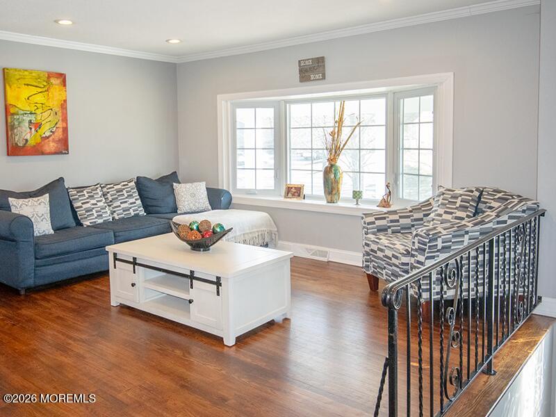 7 Whitehall Way Image 2