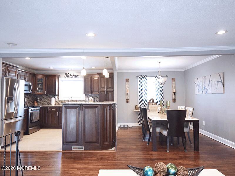 7 Whitehall Way Image 5