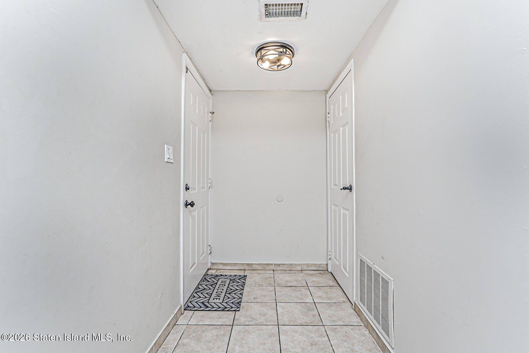 112 Hampton Green Image 3