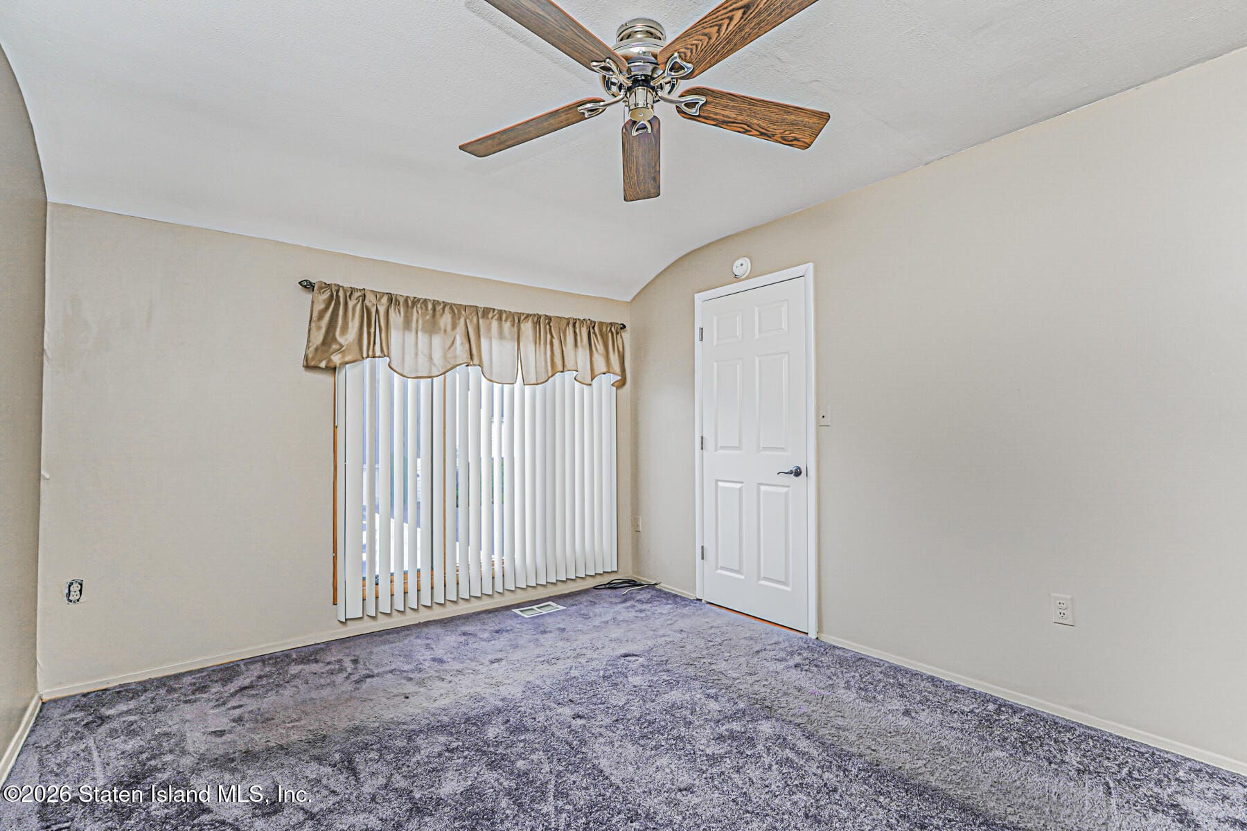 112 Hampton Green, Staten Island, NY, 10312 image 18