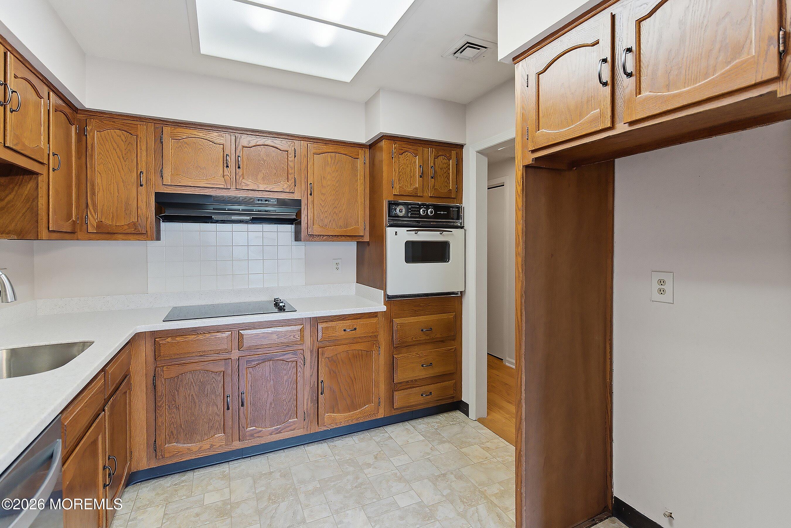 412C Oxford Lane 412C, Monroe, NJ, 08831 image 12