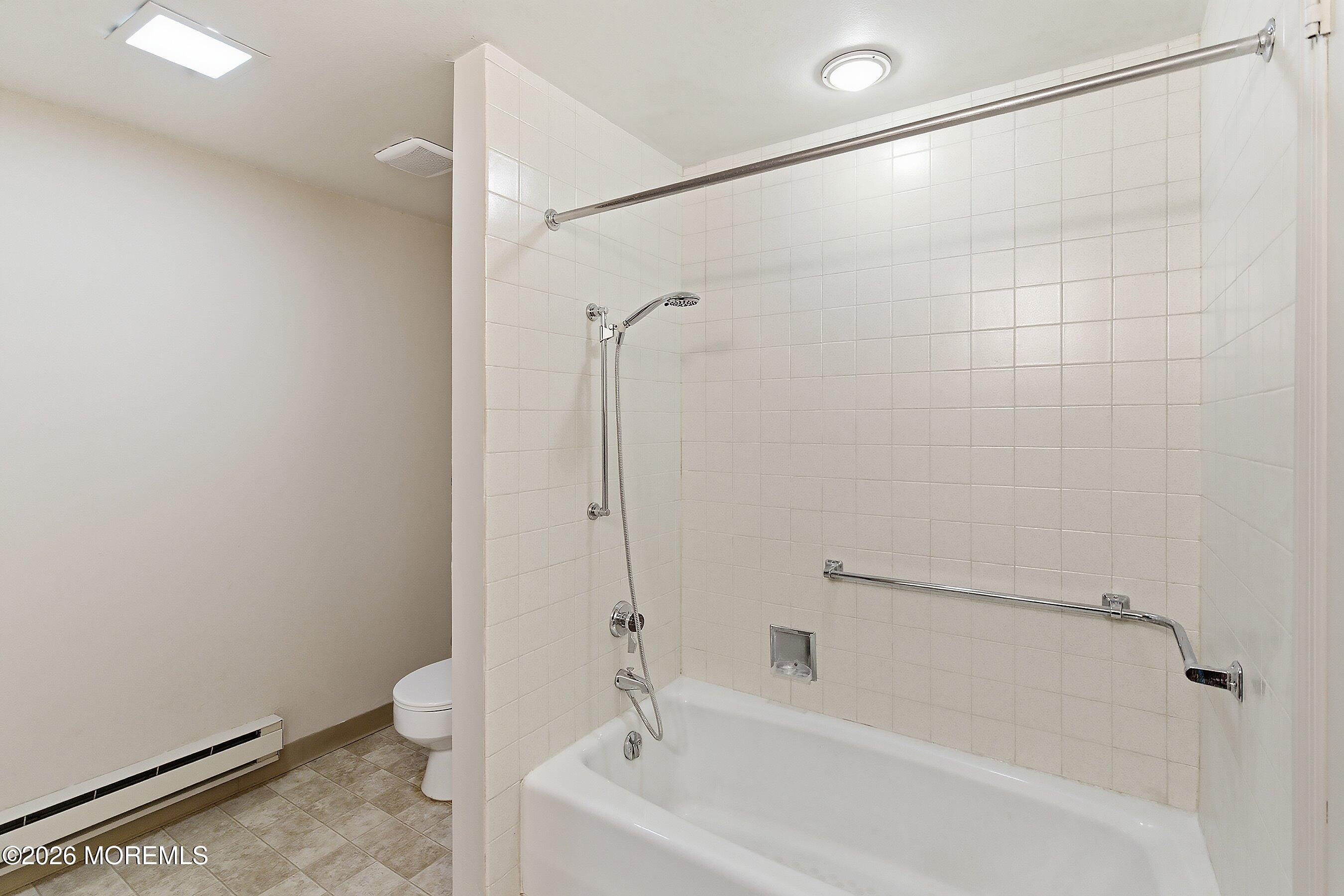 412C Oxford Lane 412C, Monroe, NJ, 08831 image 19