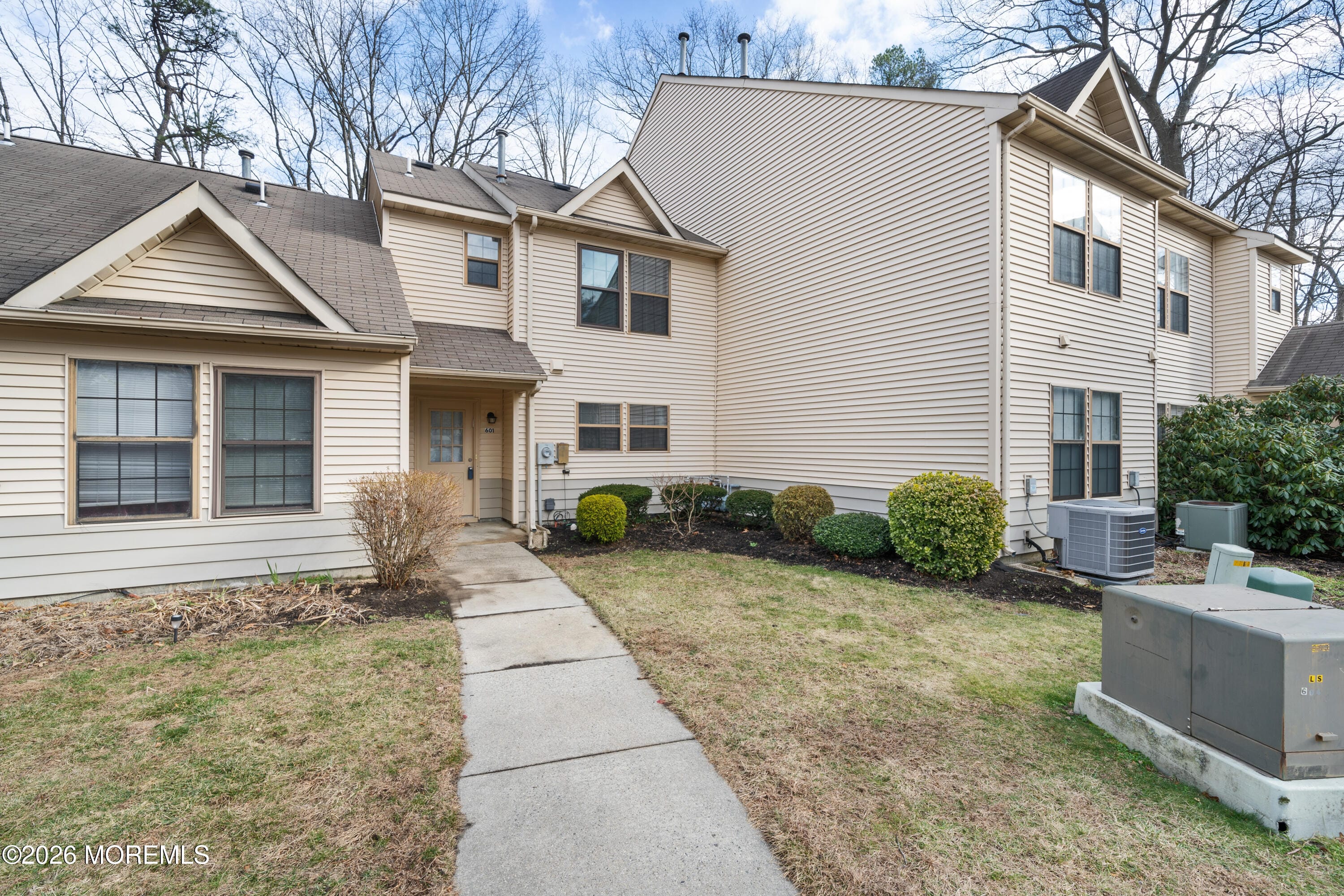 601 Bromelia Court 601 Image 2