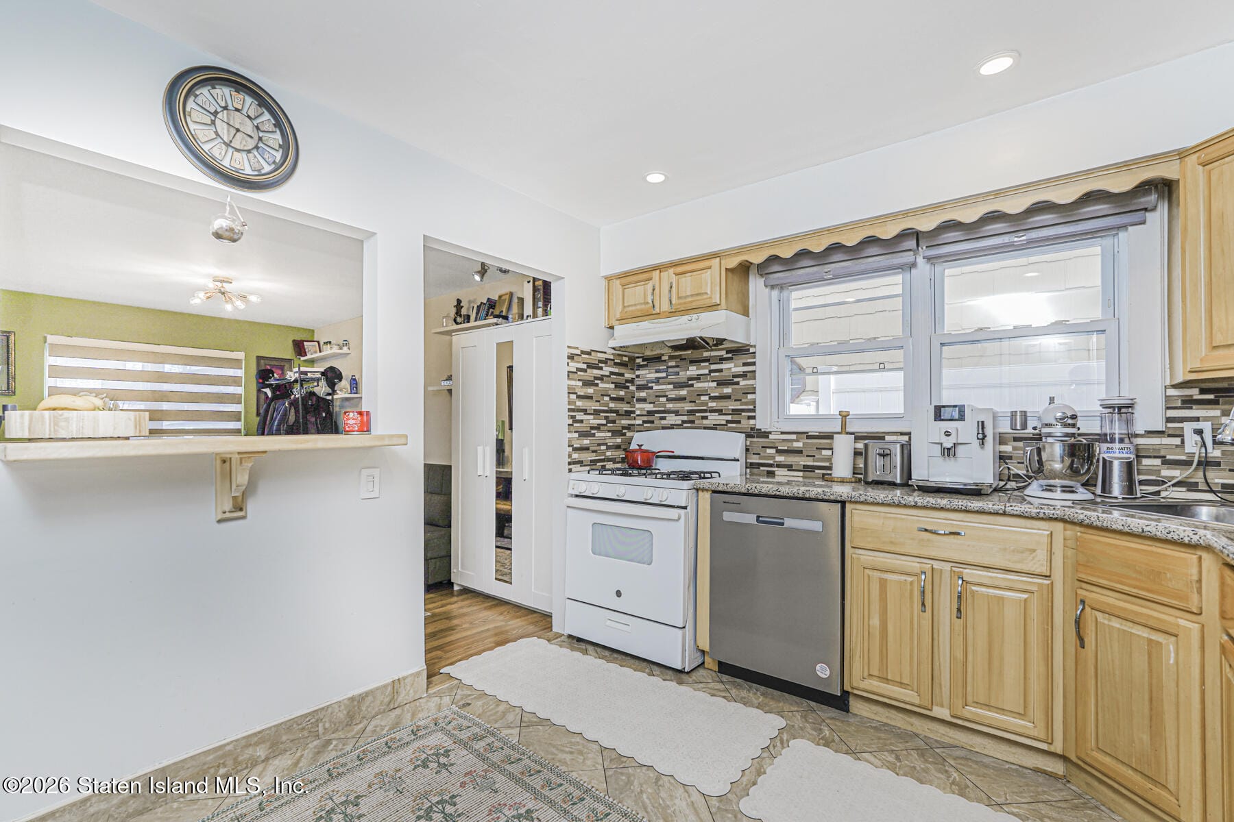 20 Cameron Avenue, Staten Island, NY, 10305 image 26