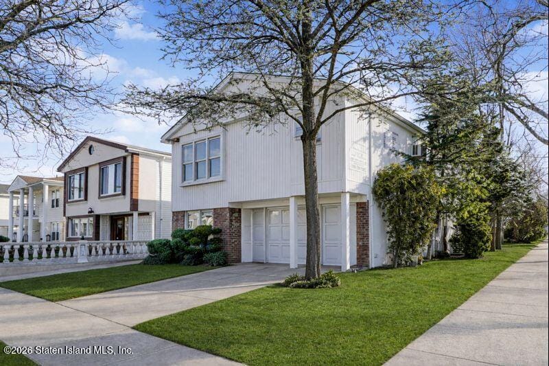 271 Kelly Boulevard Image 3