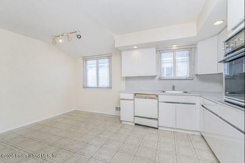 271 Kelly Boulevard, Staten Island, NY, 10314 image 7