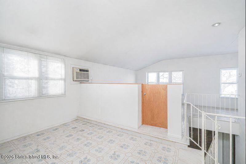 271 Kelly Boulevard, Staten Island, NY, 10314 image 13