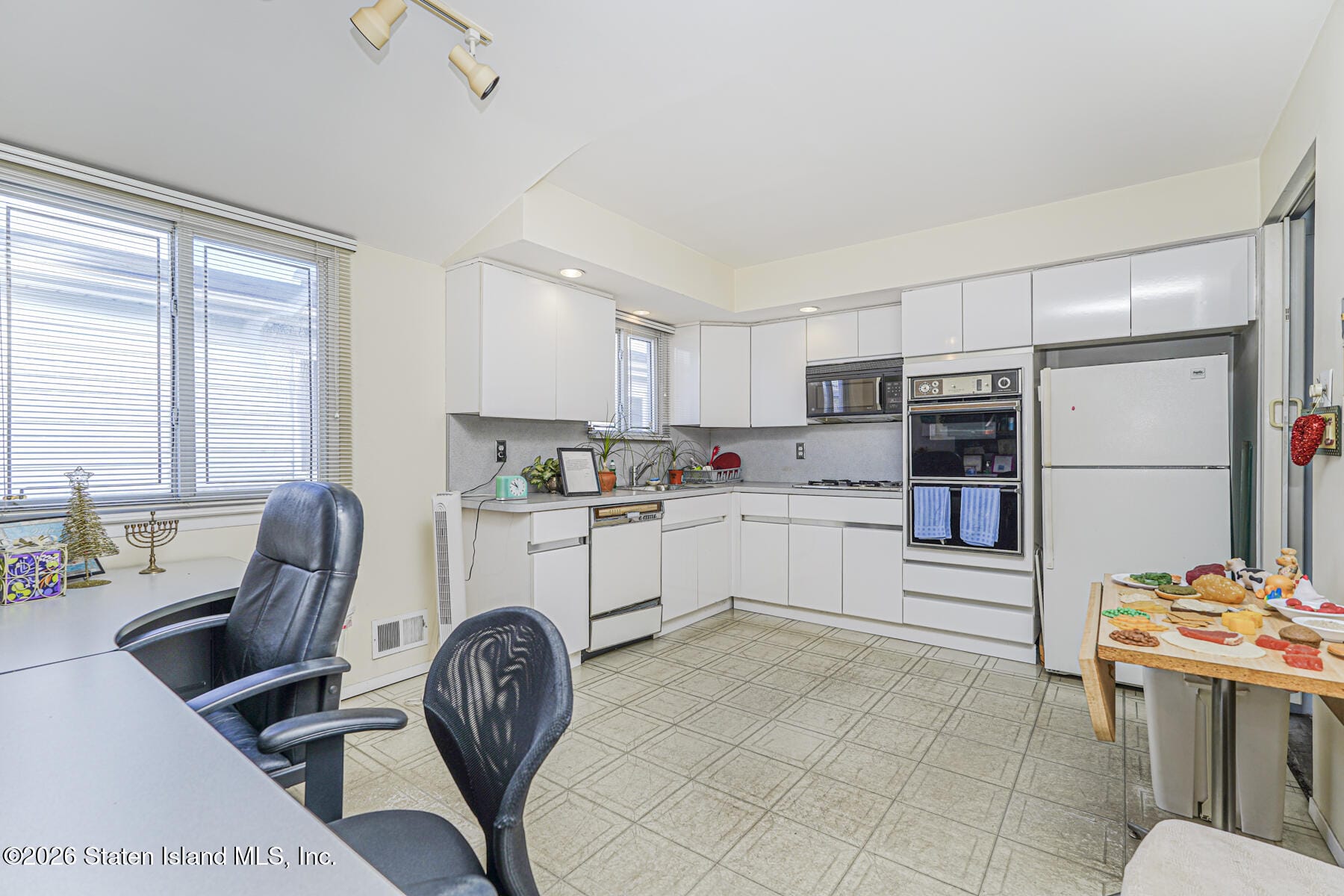 271 Kelly Boulevard, Staten Island, NY, 10314 image 6