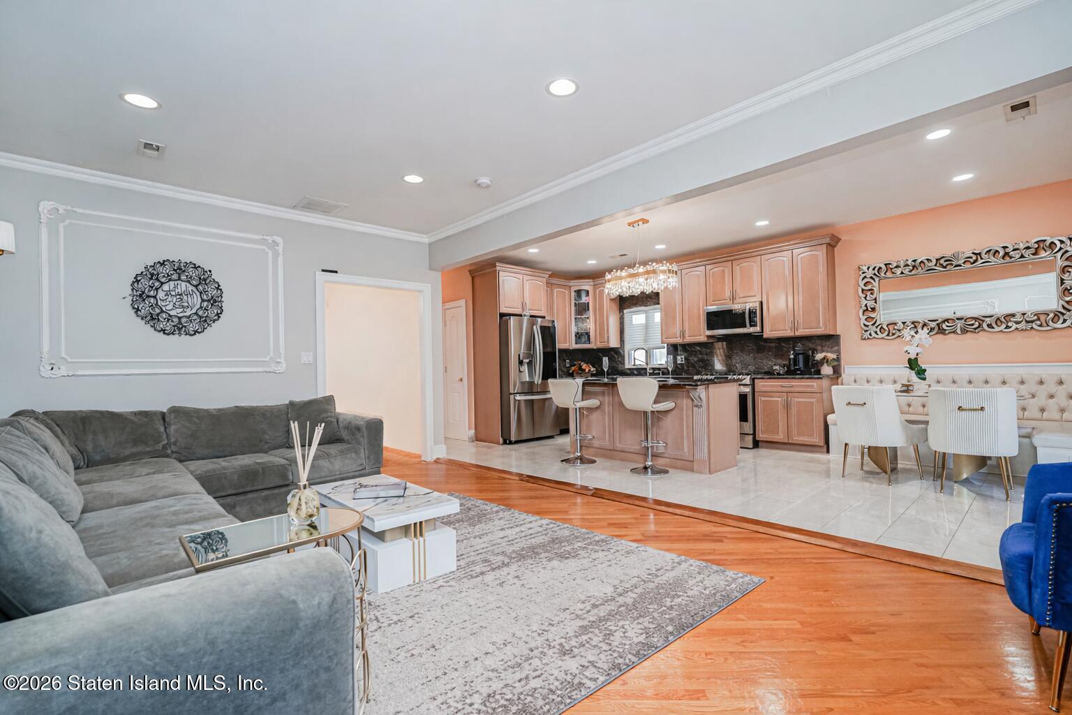 65 Comfort Court Image 3