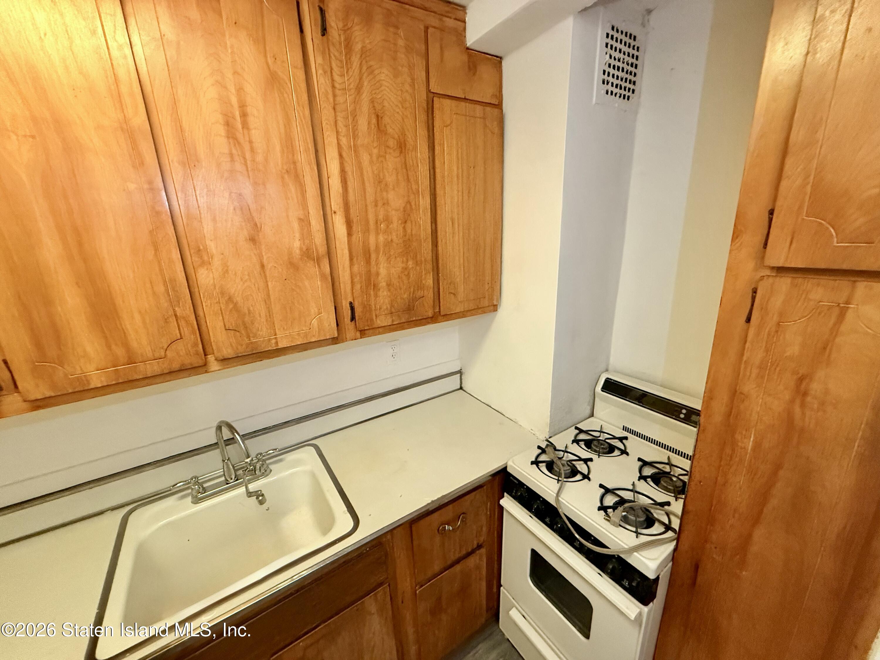 1100 Clove Road 2f, Staten Island, NY, 10301 image 13