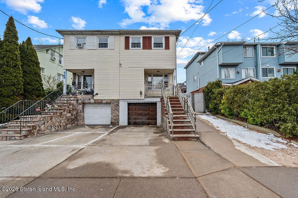 350 Hylan Boulevard Image 2