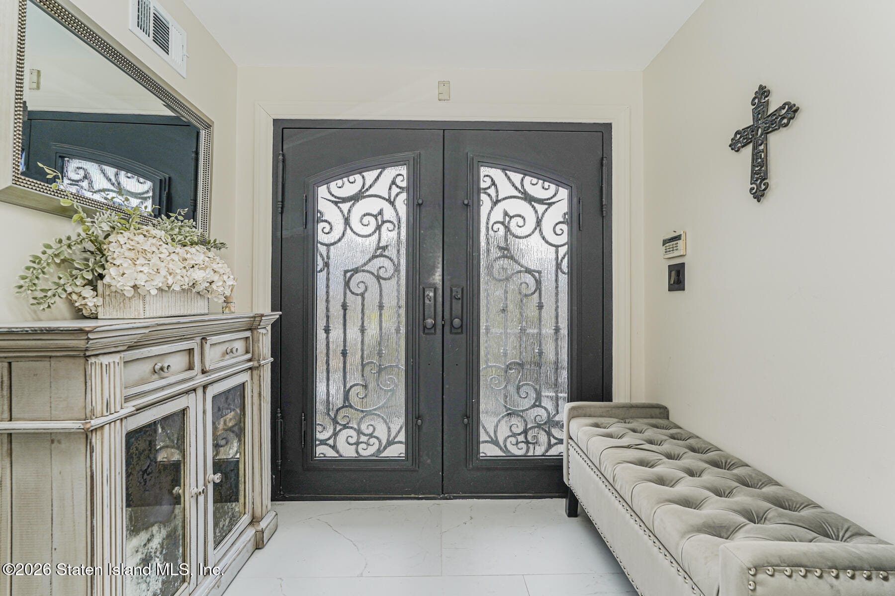 501 Edgegrove Avenue Image 3