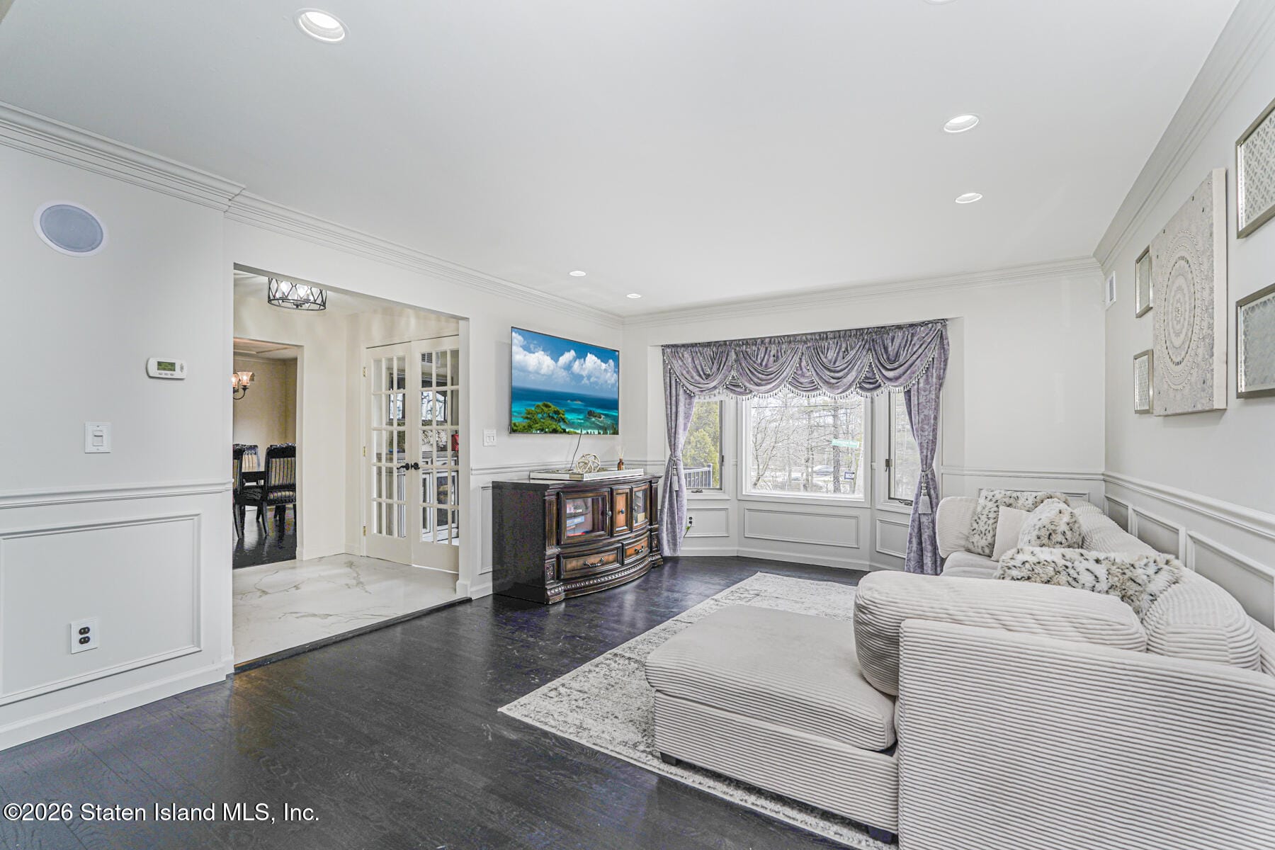 501 Edgegrove Avenue Image 5