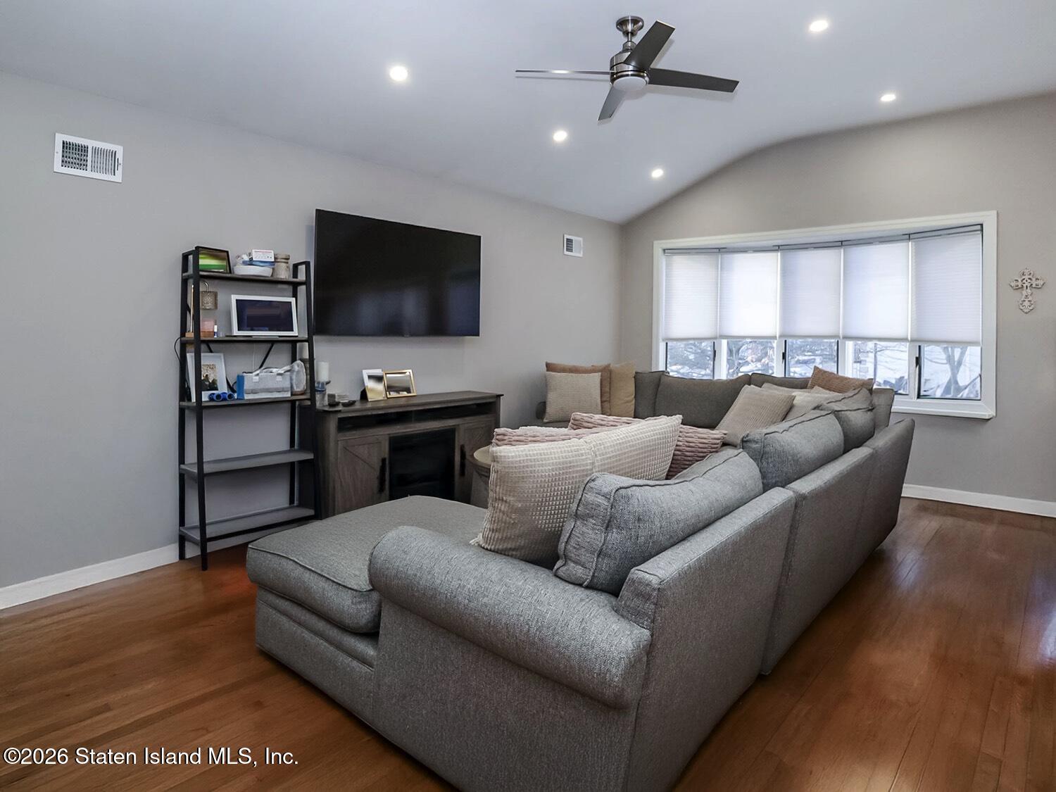 11 Firth Road Image 4