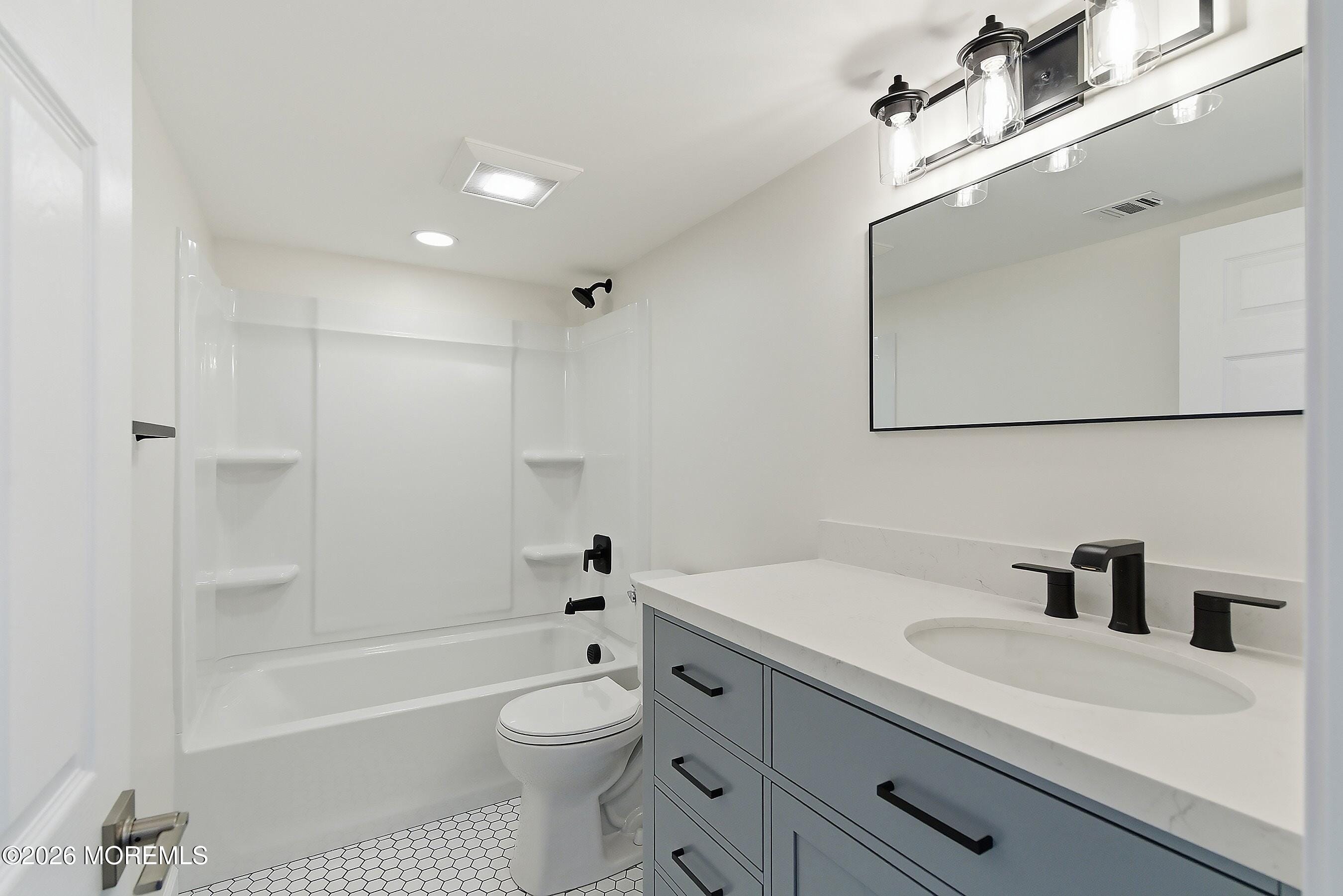 36 Academy Street, Farmingdale, NJ, 07727 image 16