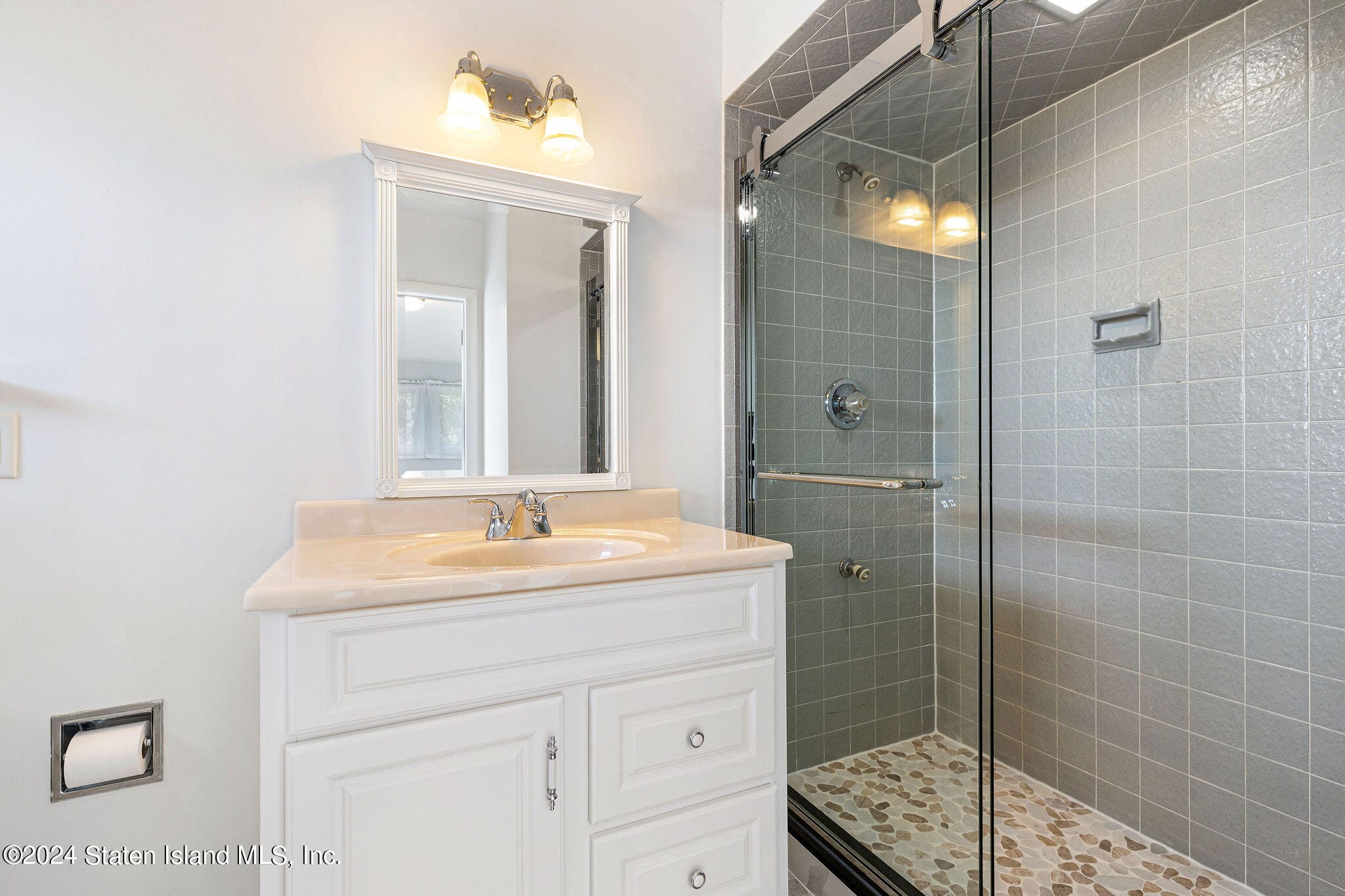 90 Flagg Place, Staten Island, NY, 10304 image 24