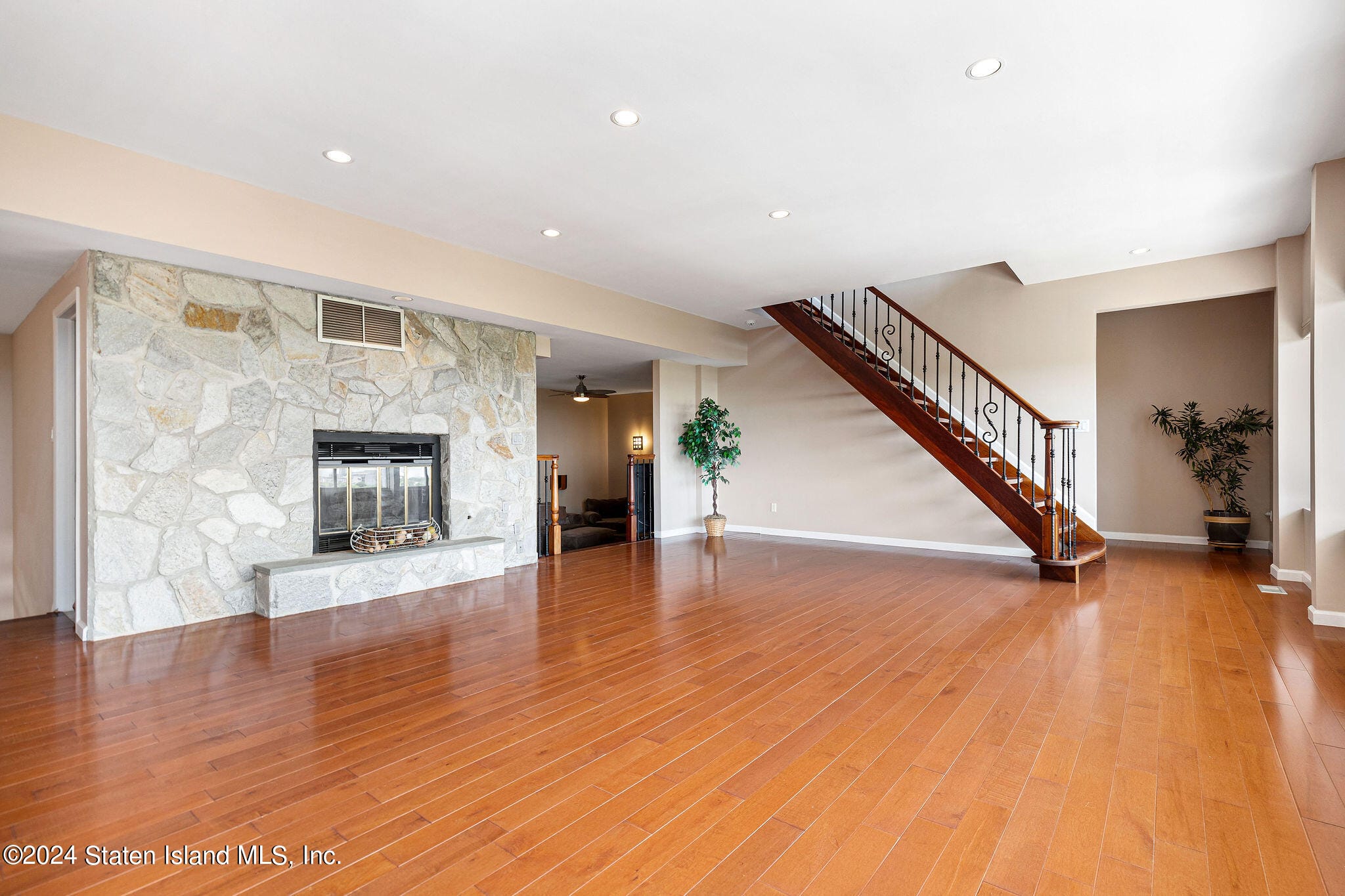 90 Flagg Place, Staten Island, NY, 10304 image 30