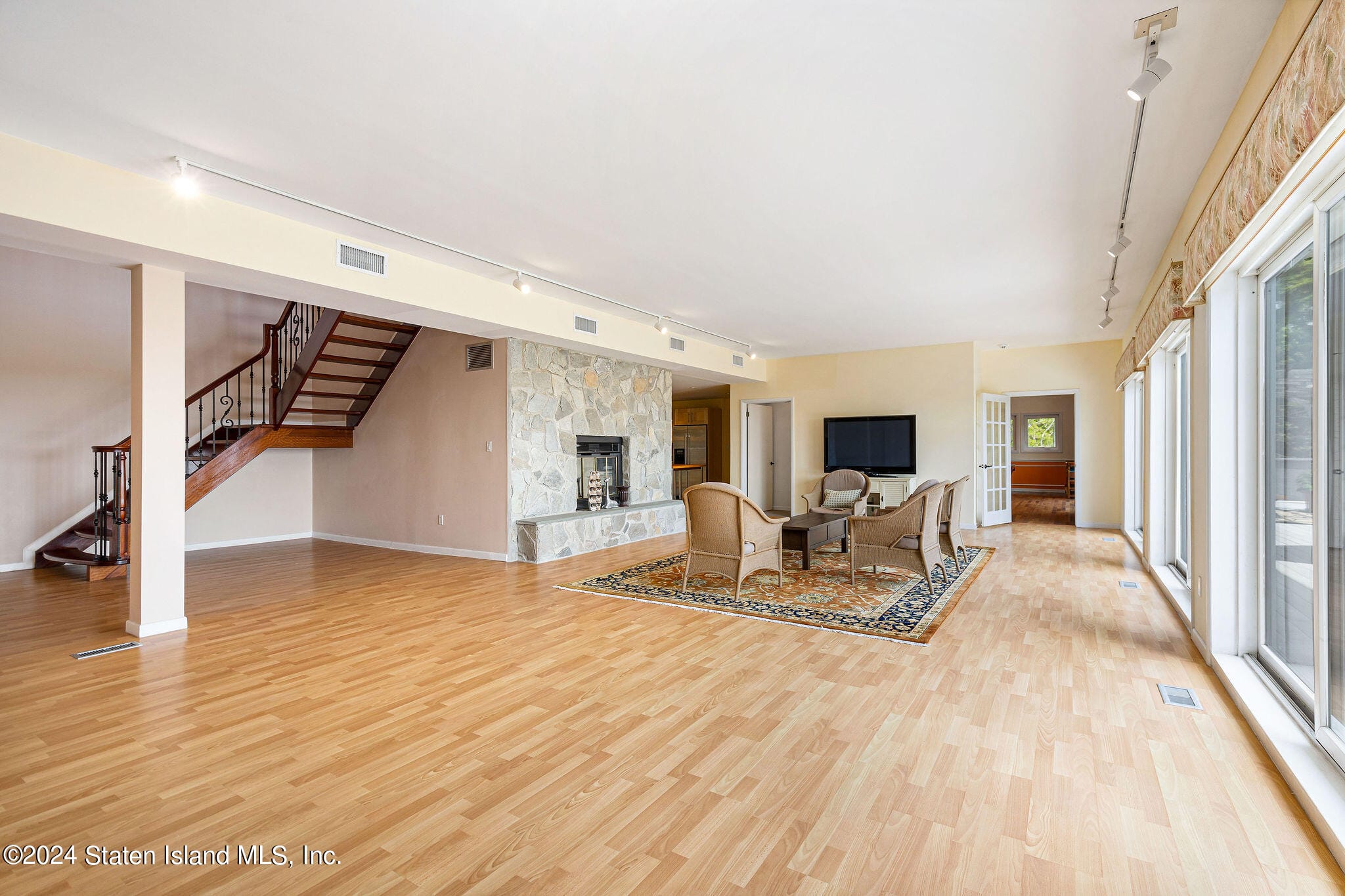 90 Flagg Place, Staten Island, NY, 10304 image 41