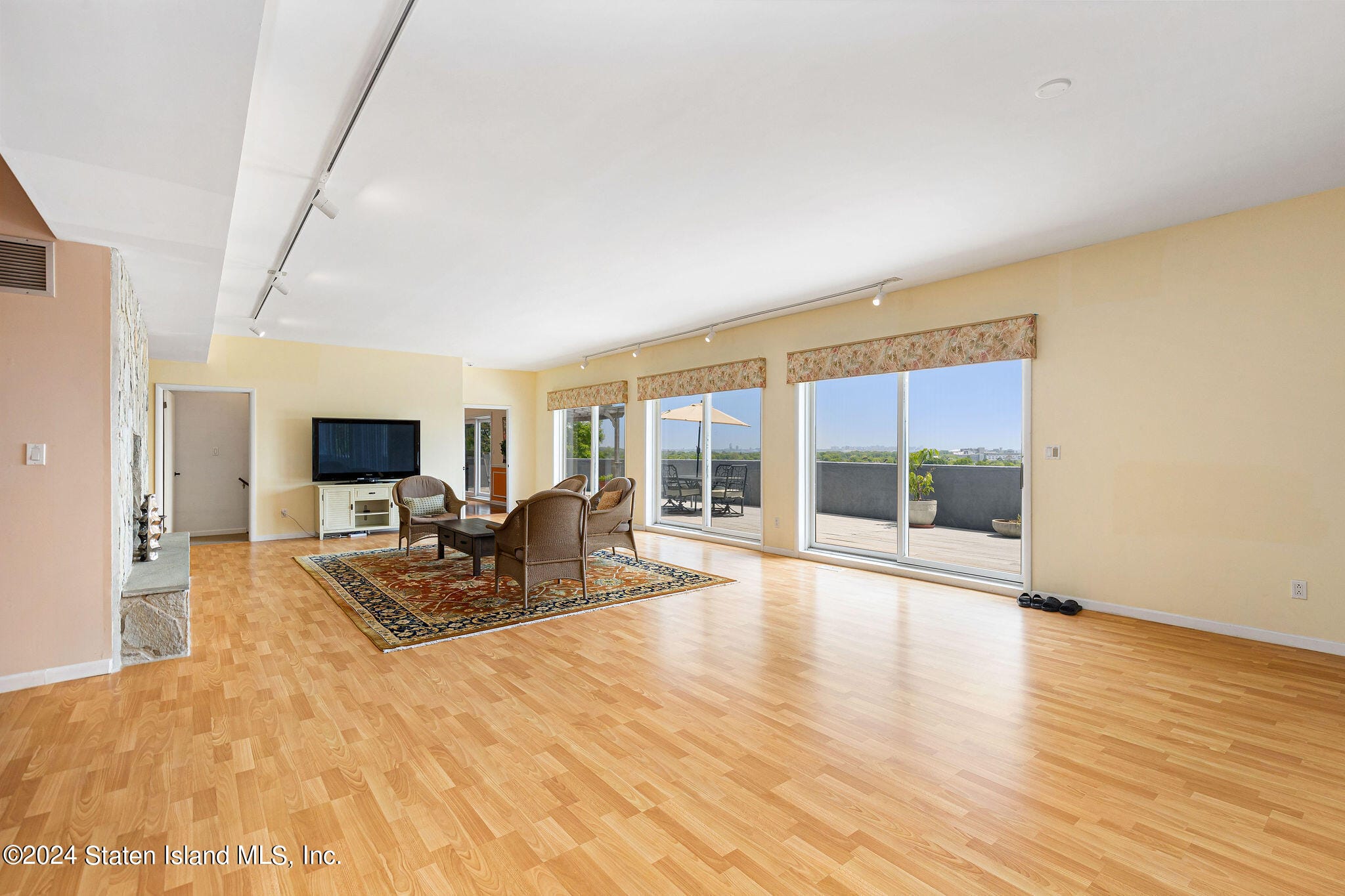 90 Flagg Place, Staten Island, NY, 10304 image 42