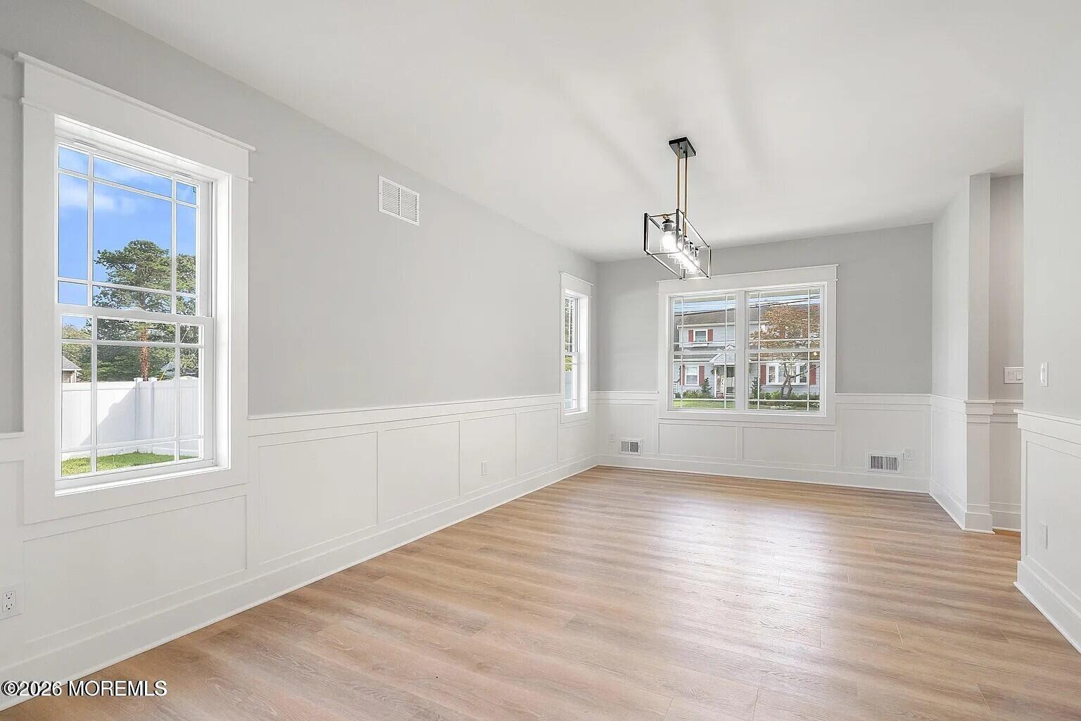 422 Drew Avenue Image 5