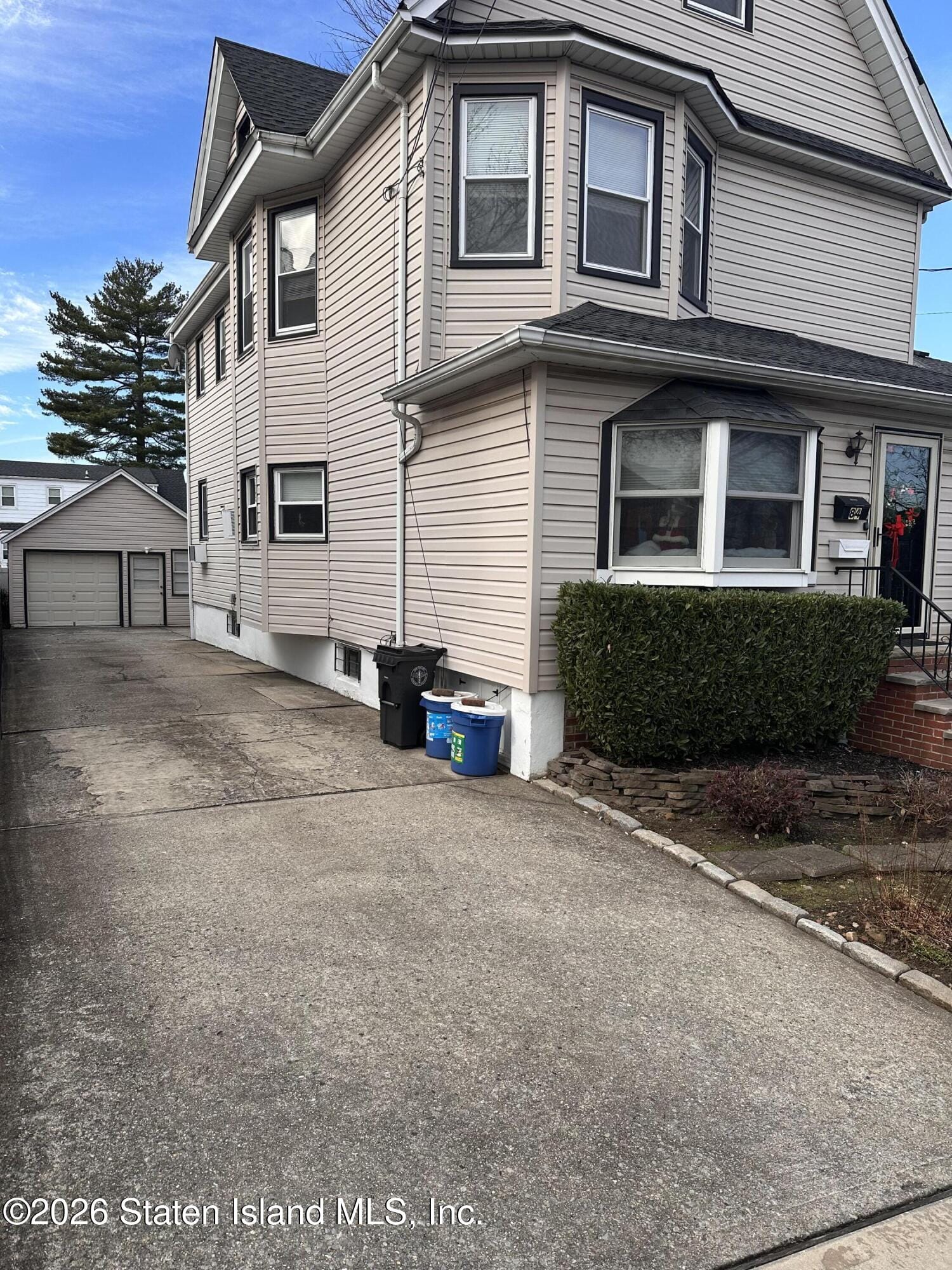 84 Crafton Avenue 2 Image 2