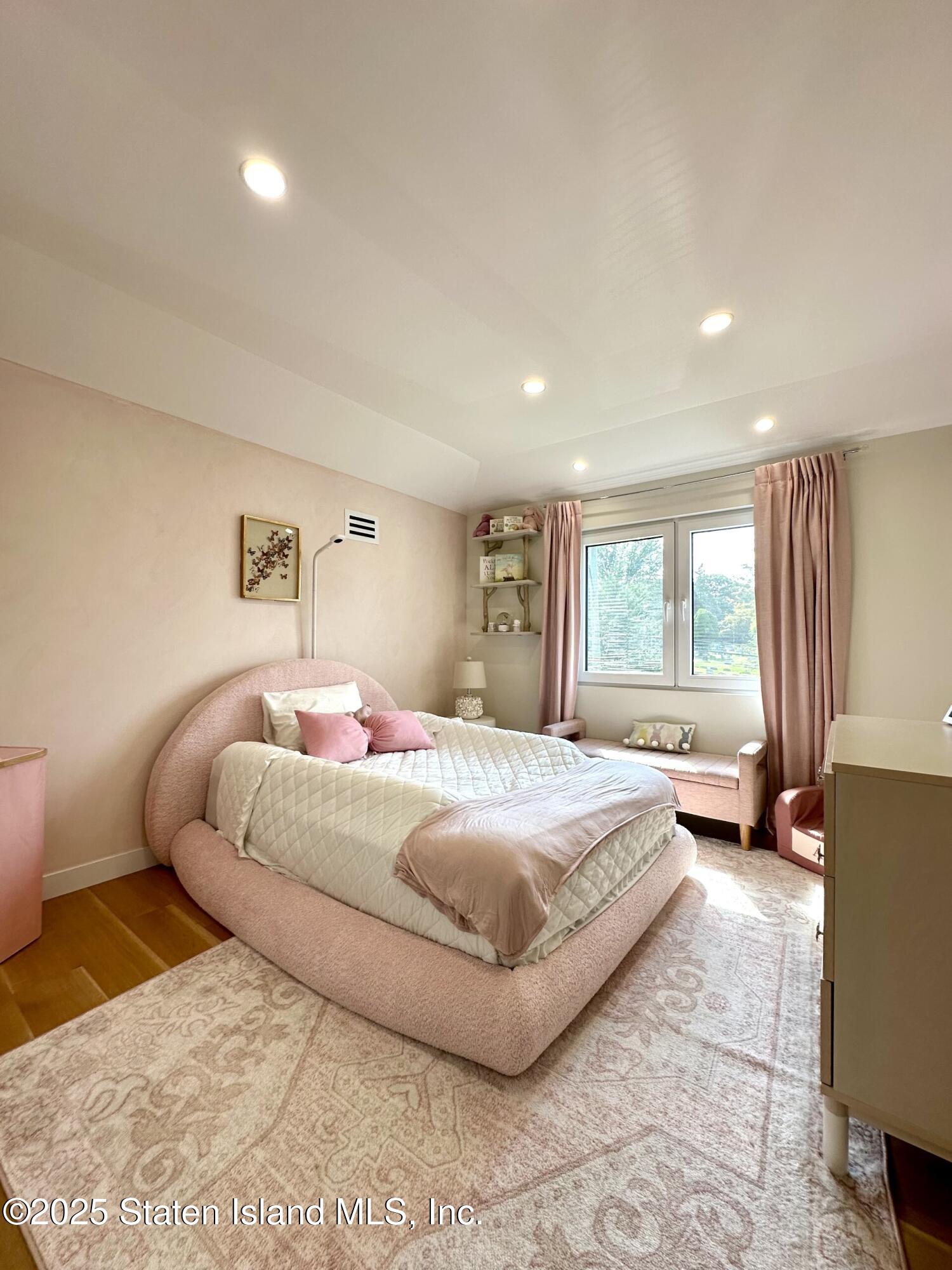 33 Gower Street, Staten Island, NY, 10314 image 24