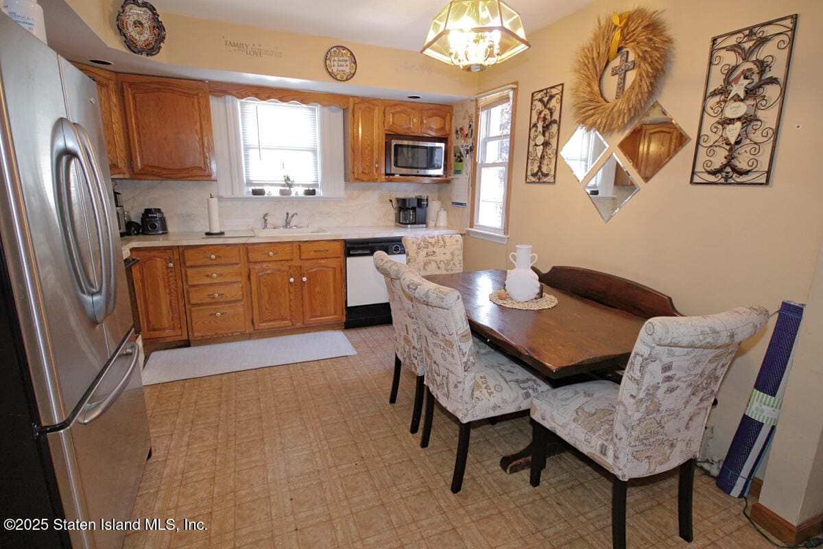 233 Fisher Avenue, Staten Island, NY, 10307 image 8