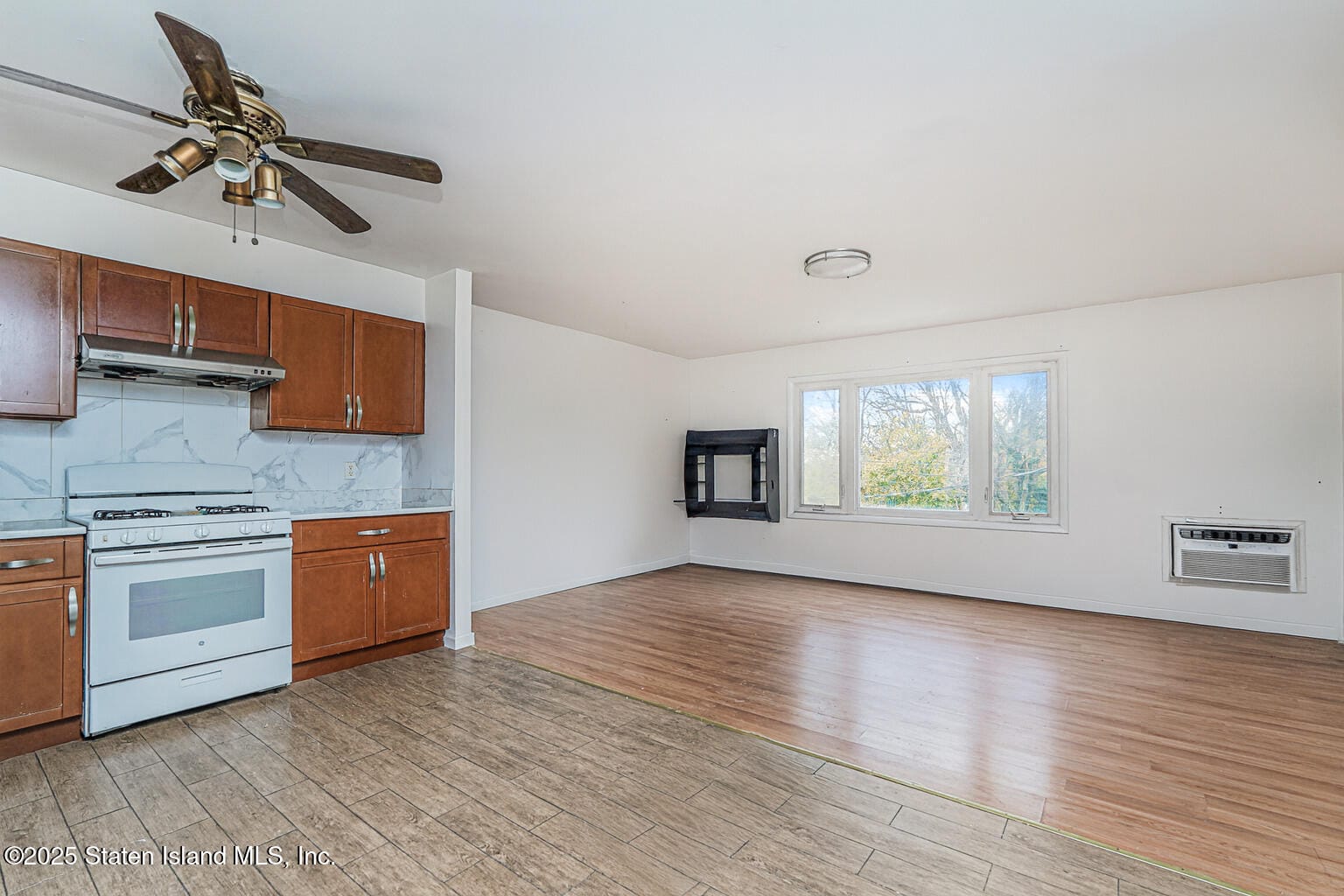 622 Hylan Boulevard, Staten Island, NY, 10305 image 9