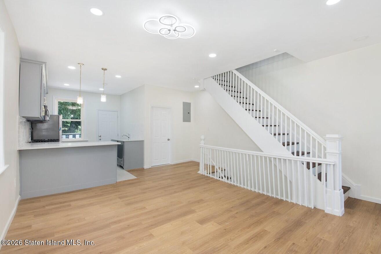 490 Van Duzer Street, Staten Island, NY, 10304 image 18