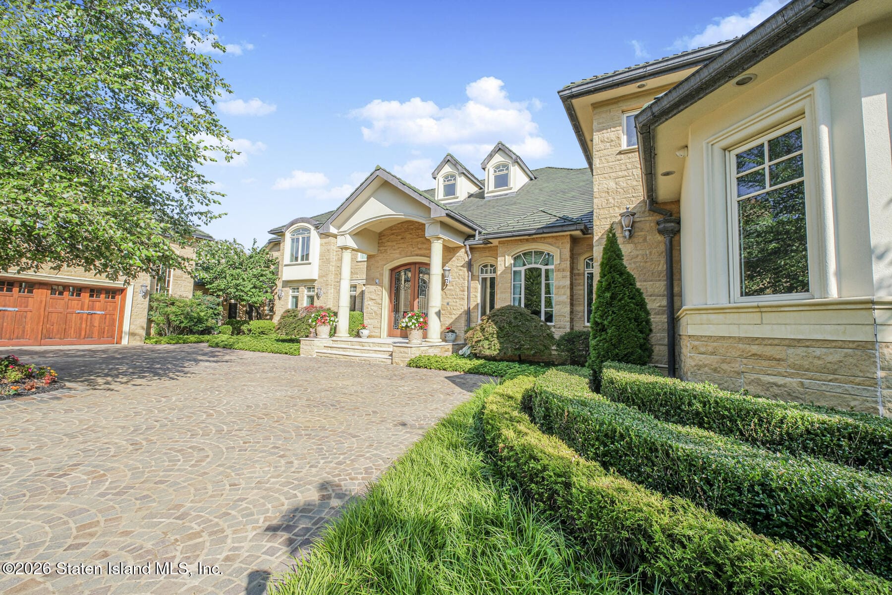 50 Wakefield Road Image 2