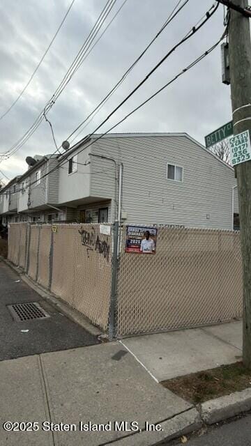 16 Betty Court, Staten Island, NY, 10303 image 6