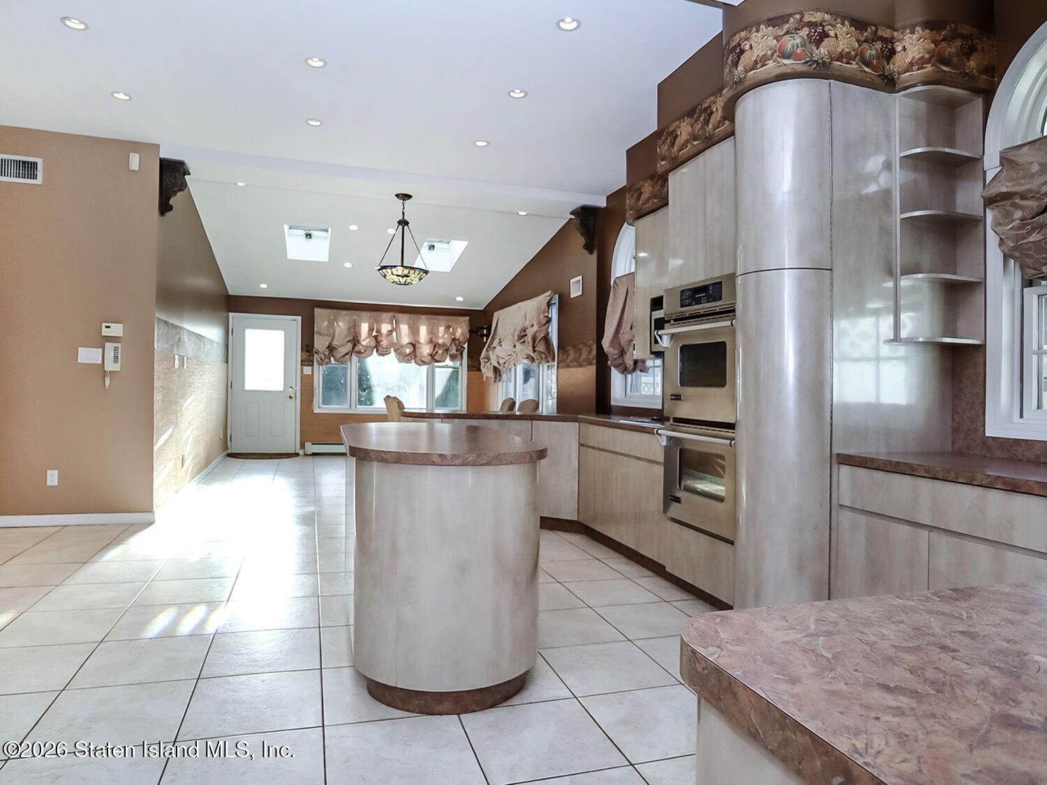 39 Hasbrouck Road, Staten Island, NY, 10304 image 16