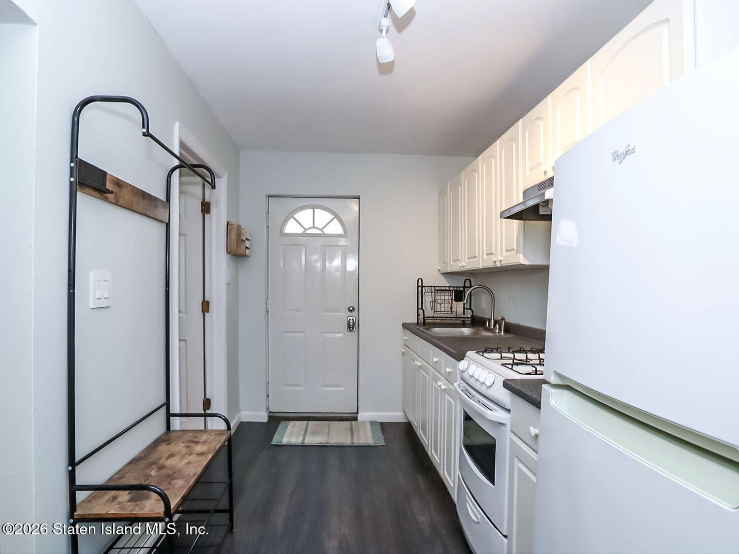 39 Hasbrouck Road, Staten Island, NY, 10304 image 44