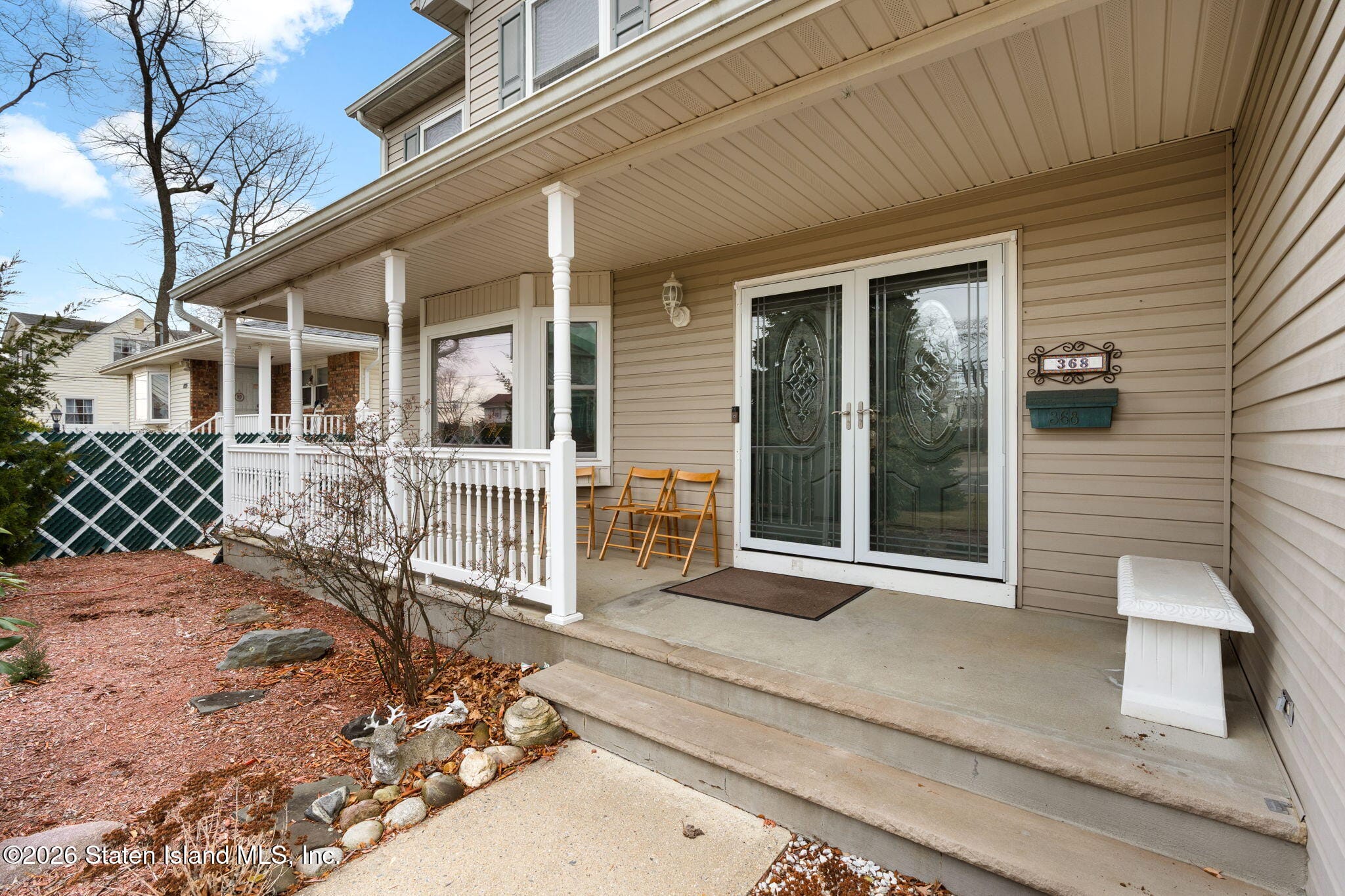 368 S Pine Avenue Image 5