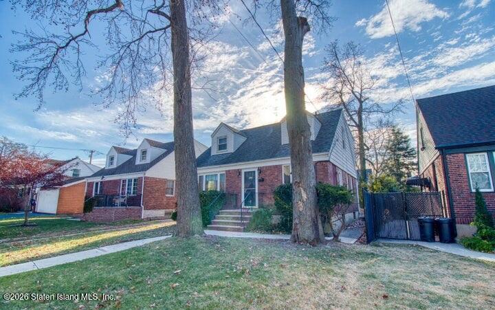 126 Goodwin Avenue Image 2