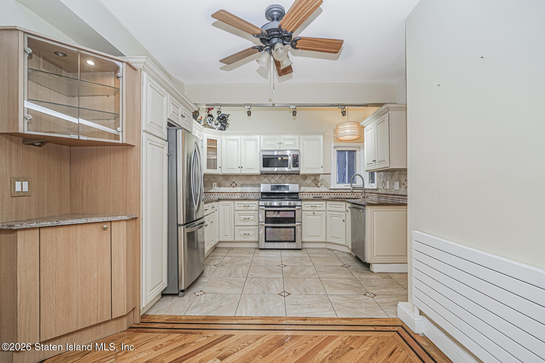 94 Hart Boulevard, Staten Island, NY, 10301 image 22