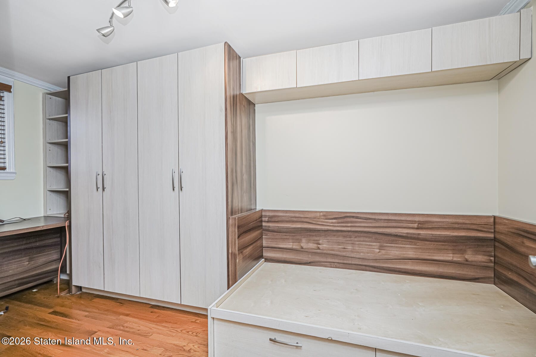 94 Hart Boulevard, Staten Island, NY, 10301 image 26