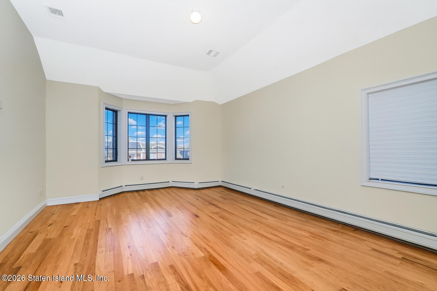 946 Edgegrove Avenue, Staten Island, NY, 10309 image 12