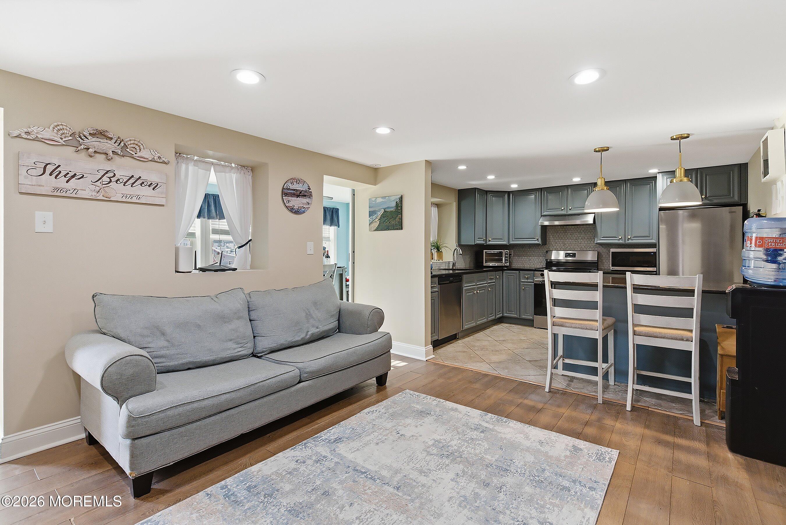 111 W 18th Street 2 Image 5