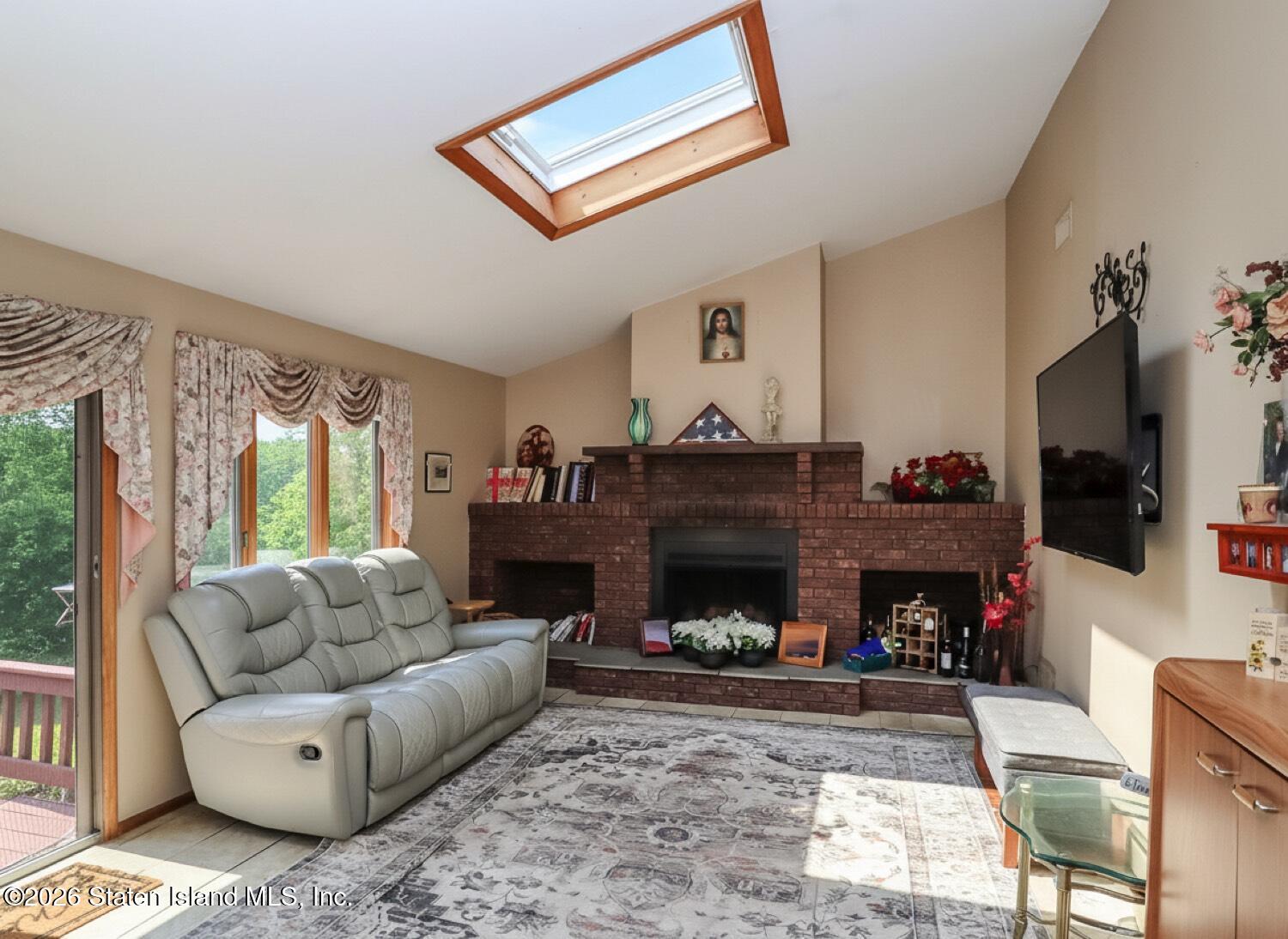 282 Boscombe Avenue, Staten Island, NY, 10309 image 8