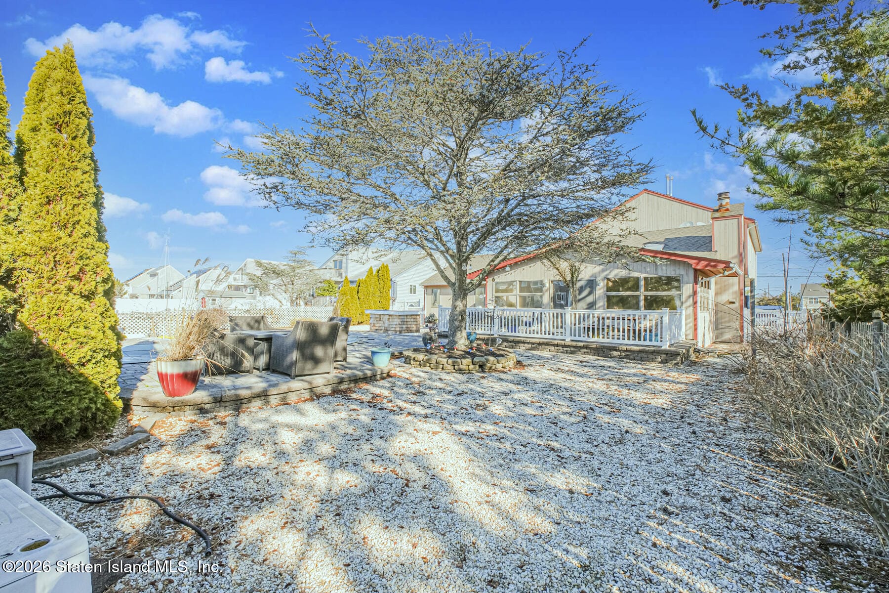 943 Jennifer Lane Image 5