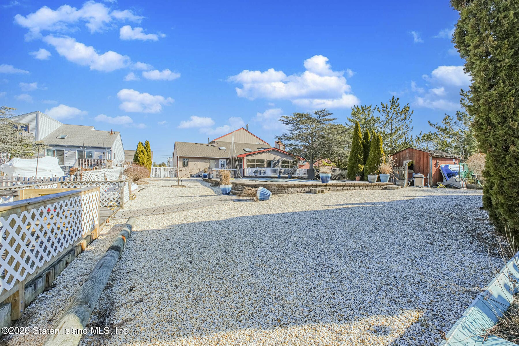 943 Jennifer Lane Image 4