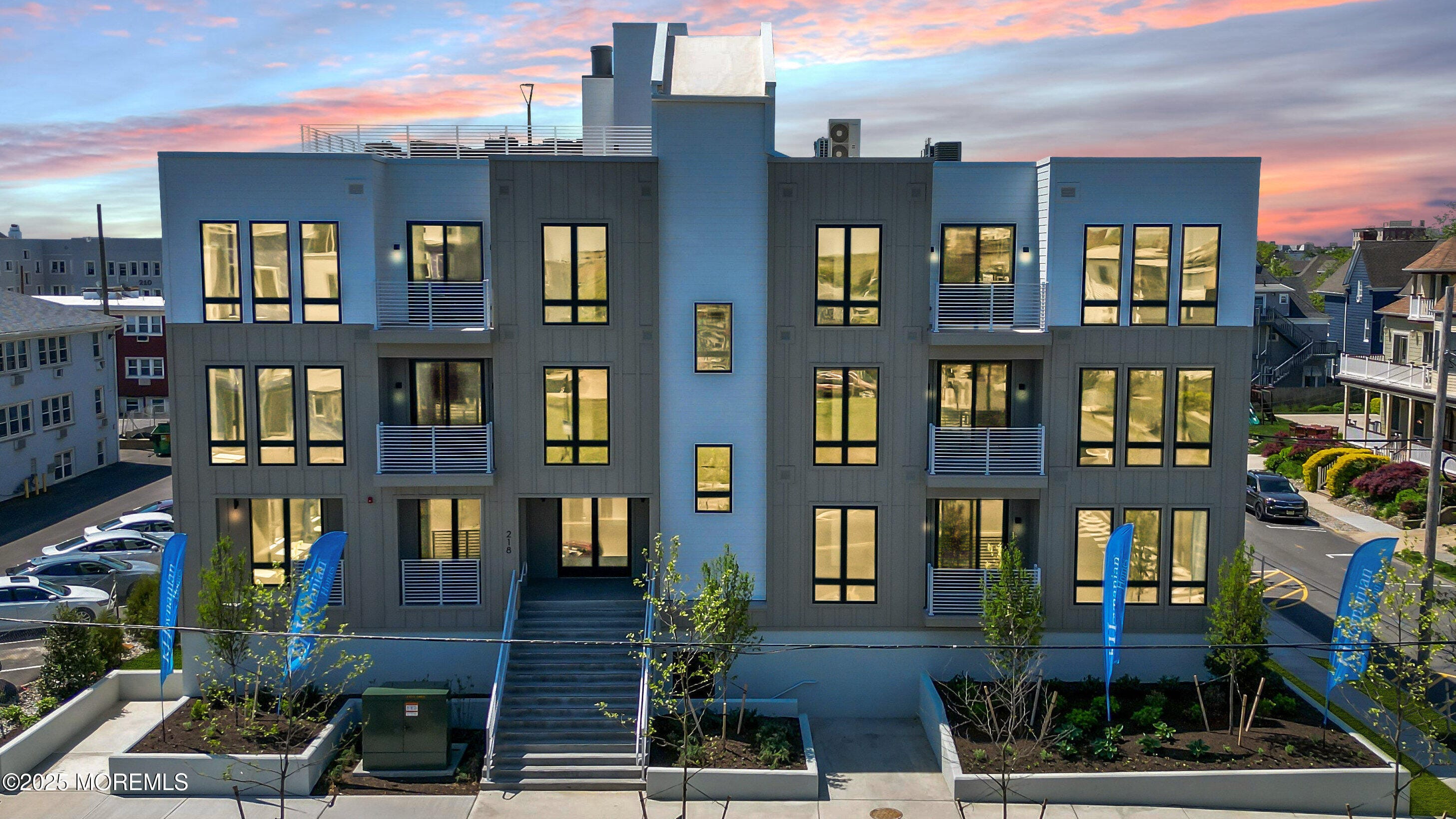 218 3rd Avenue 204 Image 2