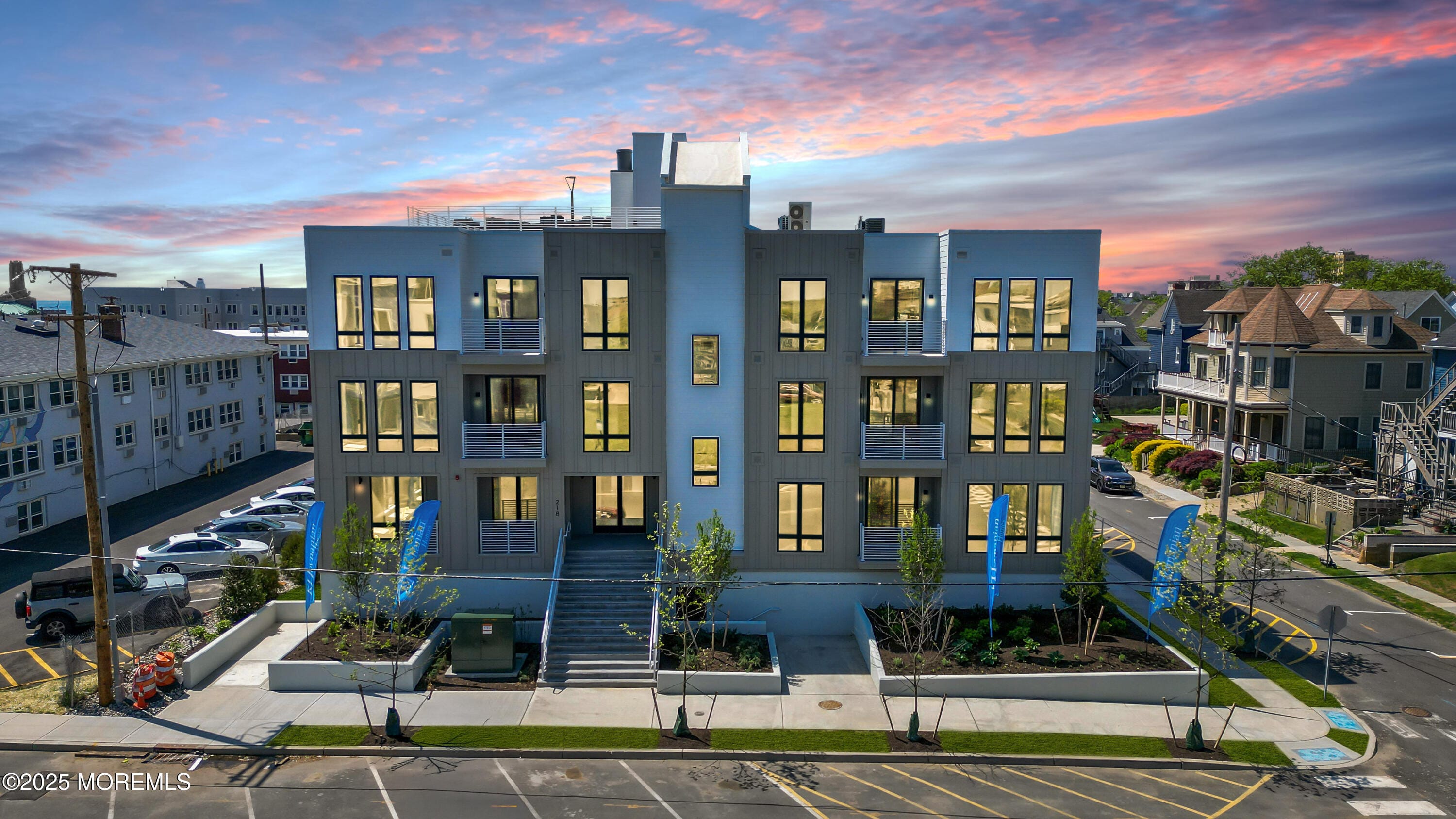 218 3rd Avenue 204 Image 3