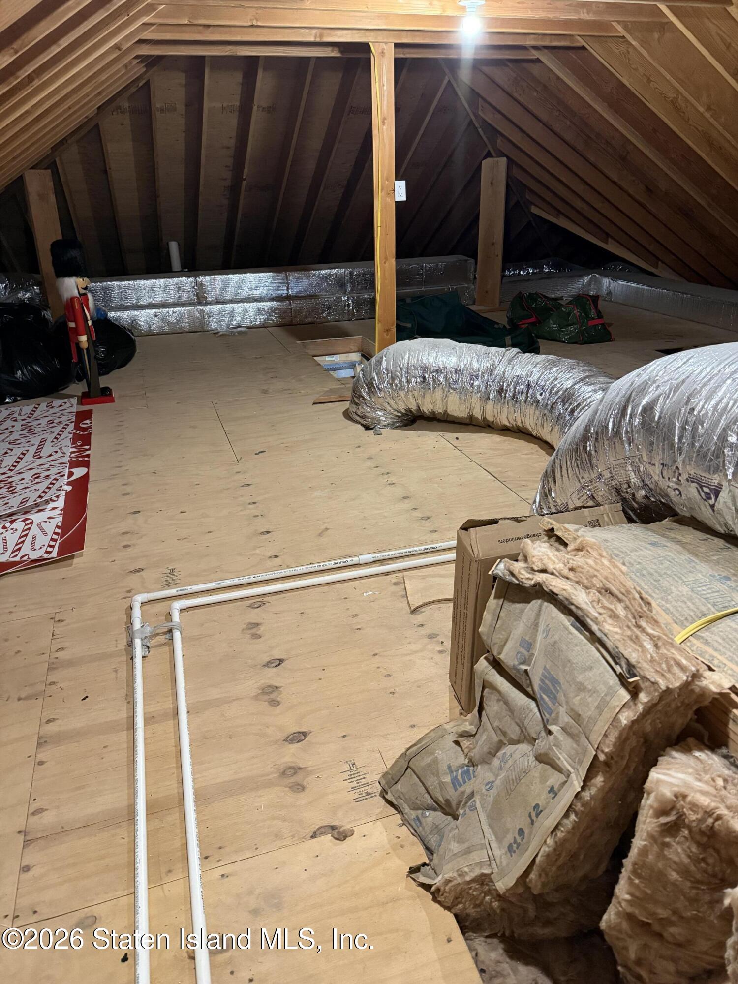 946 Edgegrove Avenue, Staten Island, NY, 10309 image 52