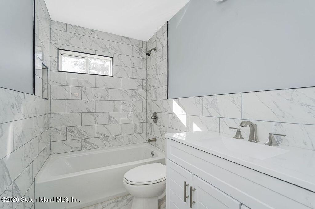 139 Detroit Avenue Image 5