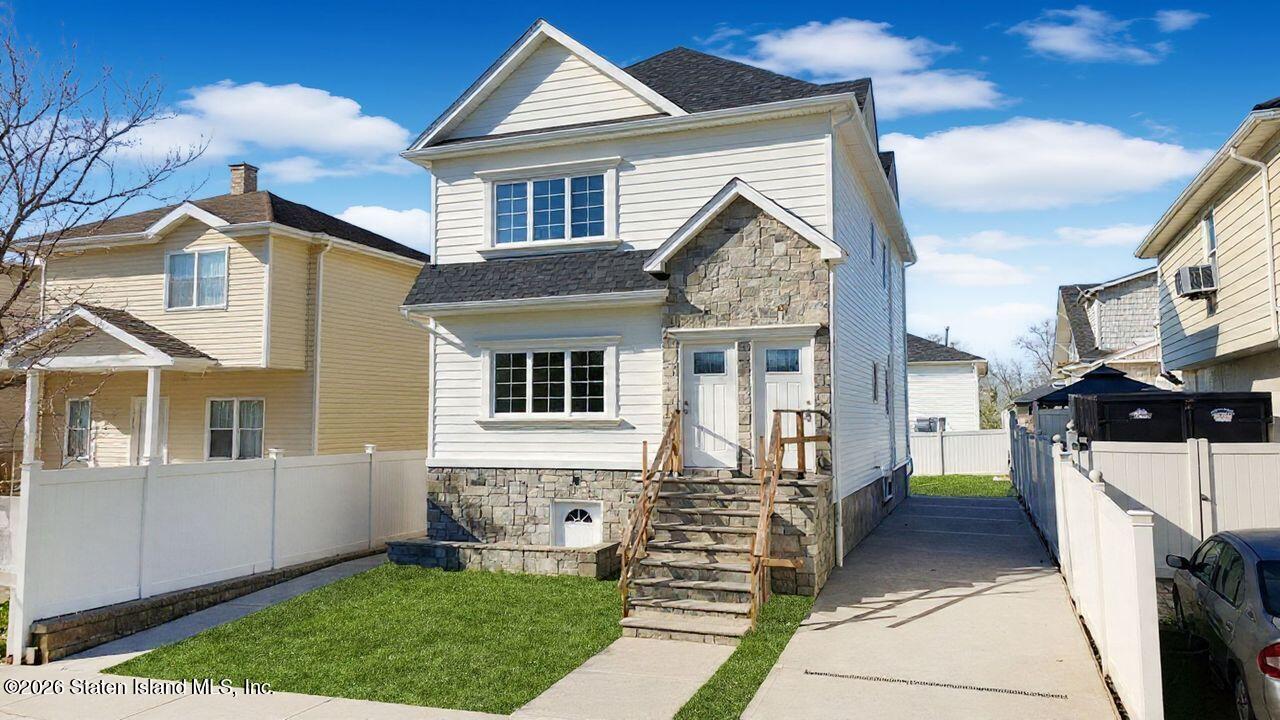 139 Detroit Avenue Image 1