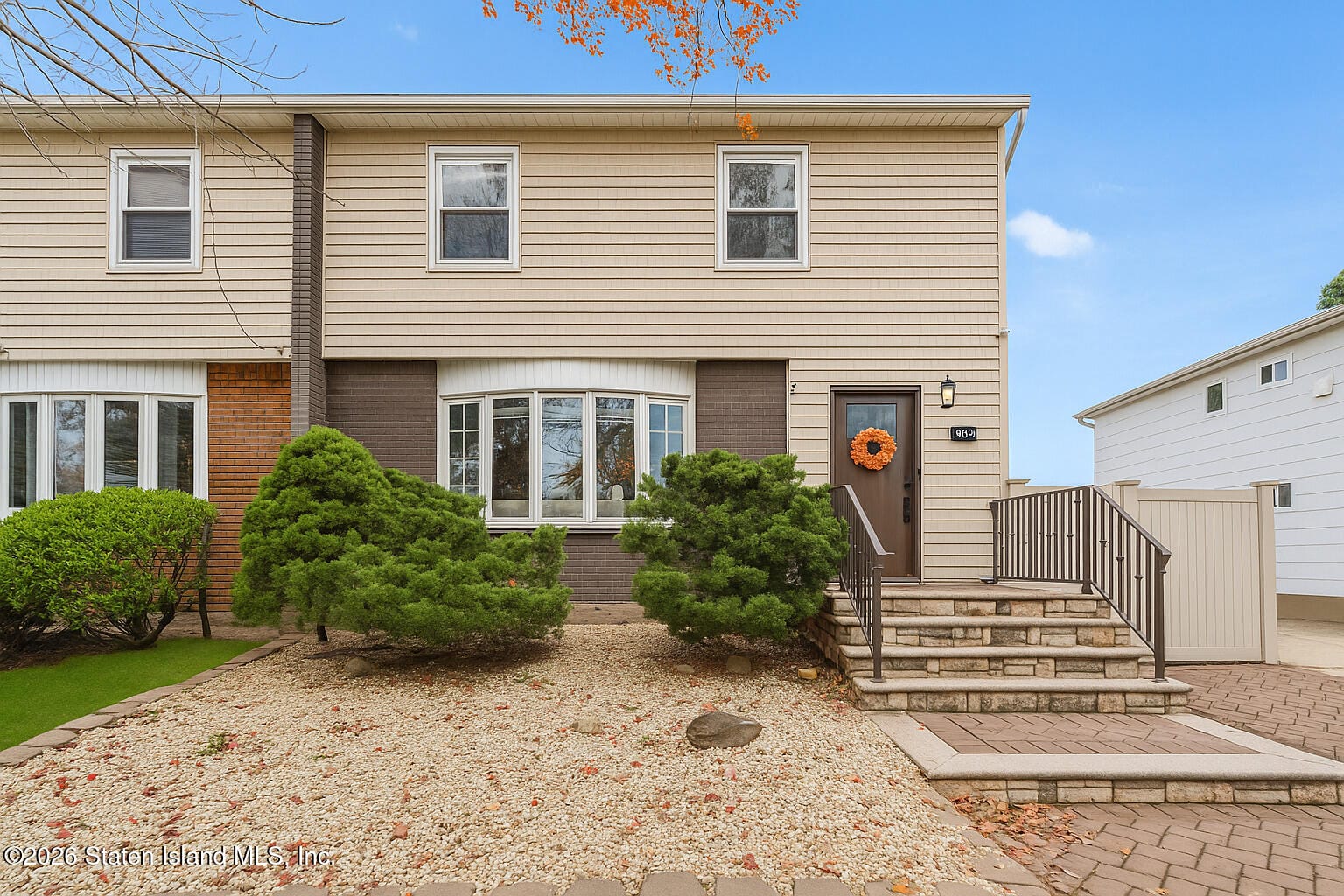 108 Moffett Street Image 2